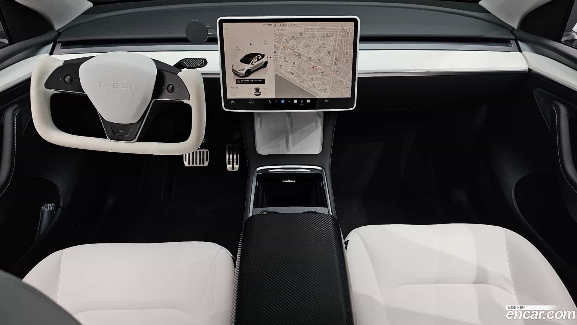 Model Y Tesla 2024.10-INNER-007