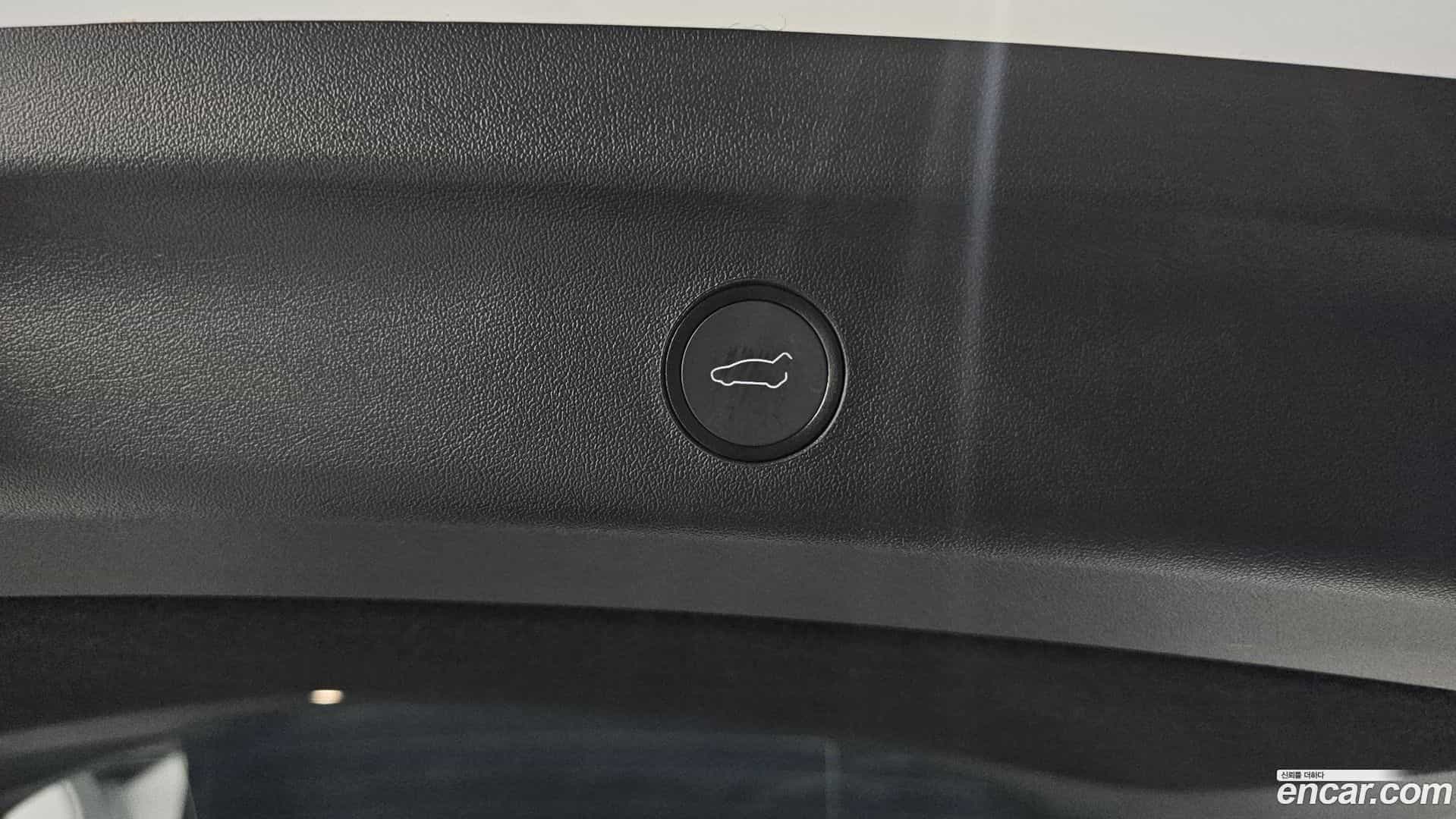 Model Y Tesla 2024.10-OPTION-040