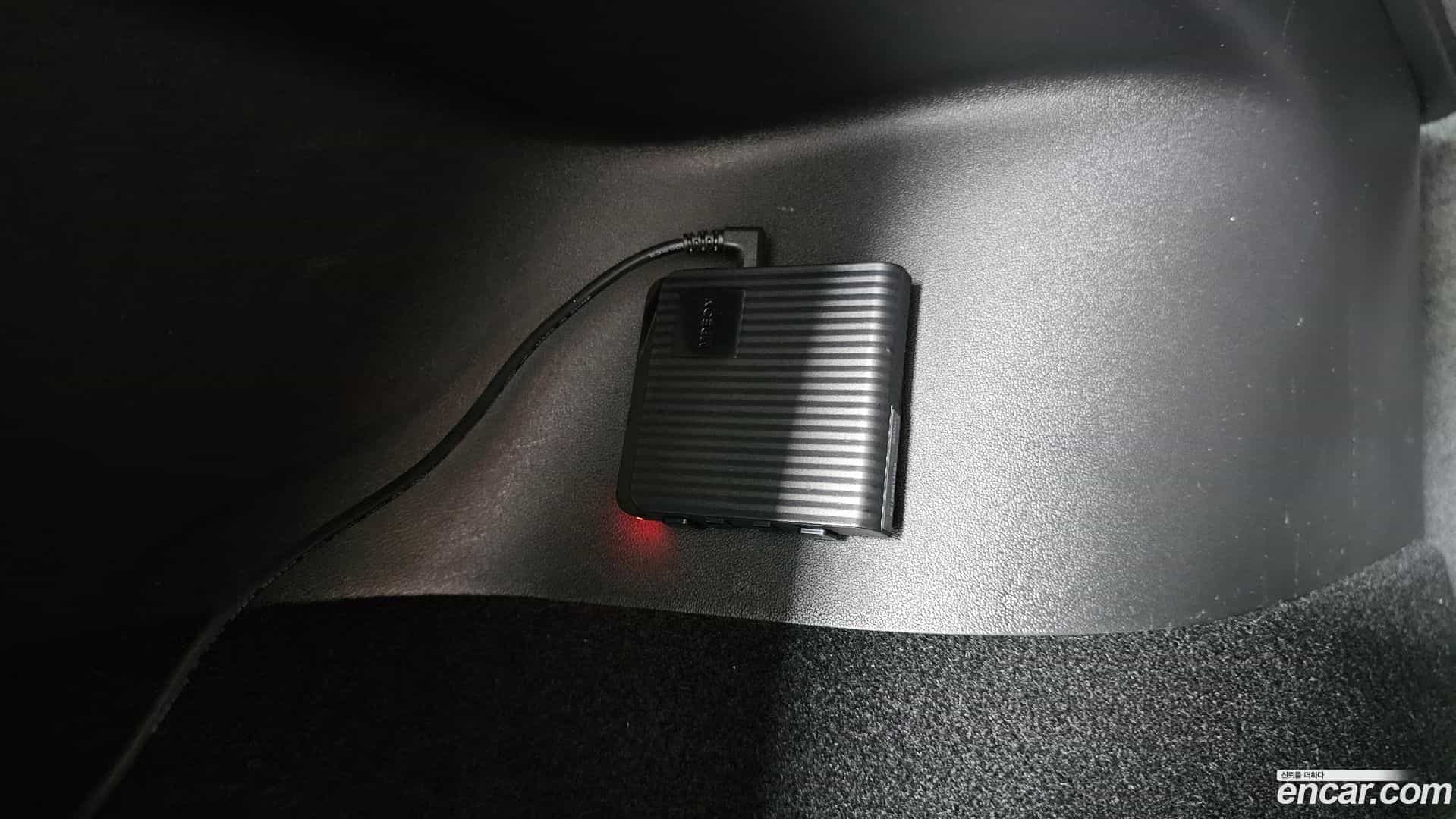 Model Y Tesla 2024.10-OPTION-042
