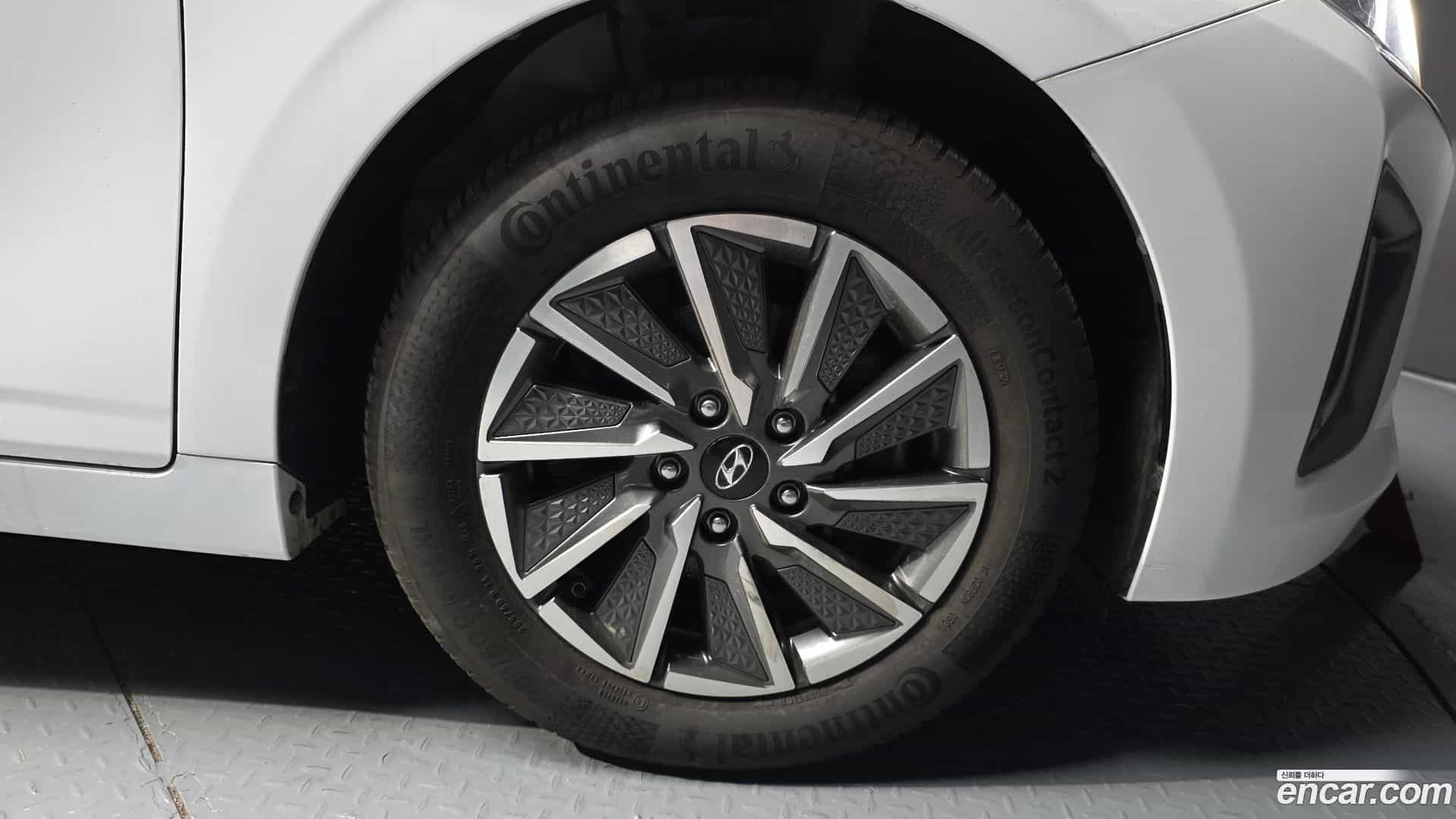 Ioniq Hyundai 2020.2-OUTER-005