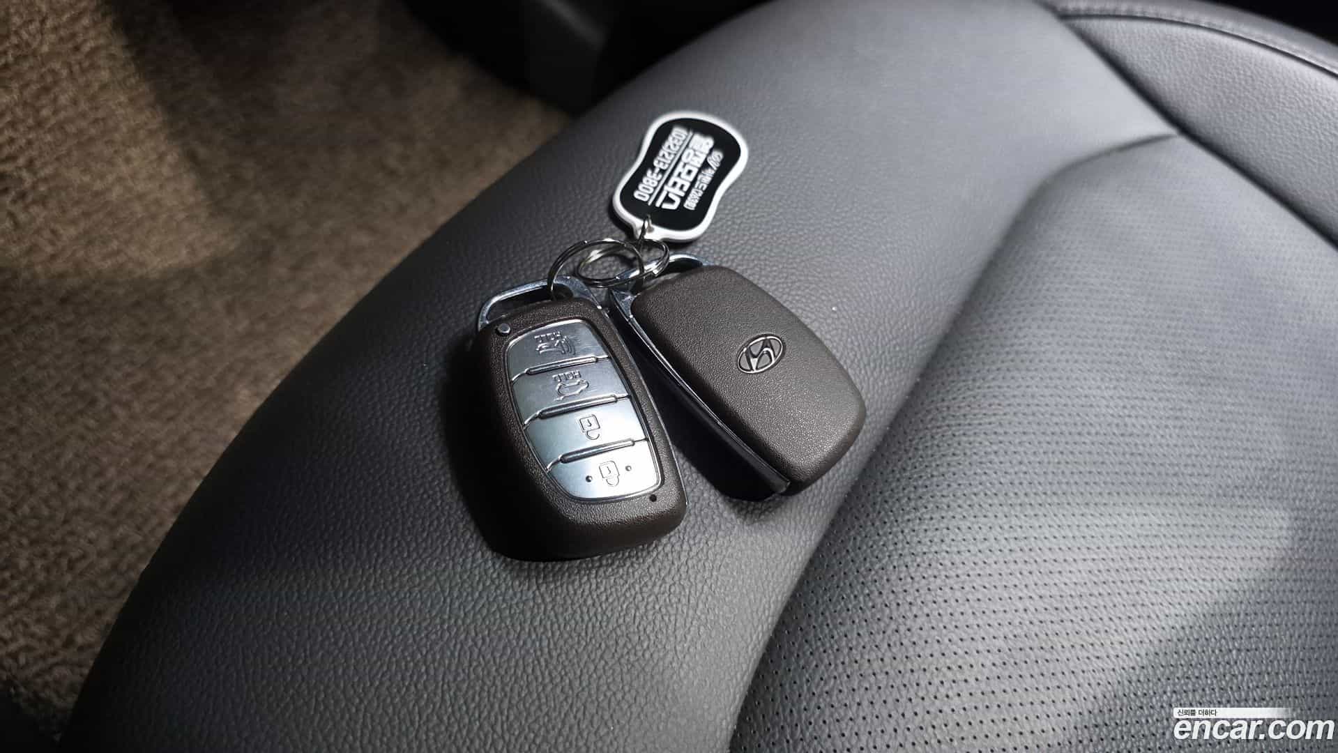 Ioniq Hyundai 2020.2-INNER-036