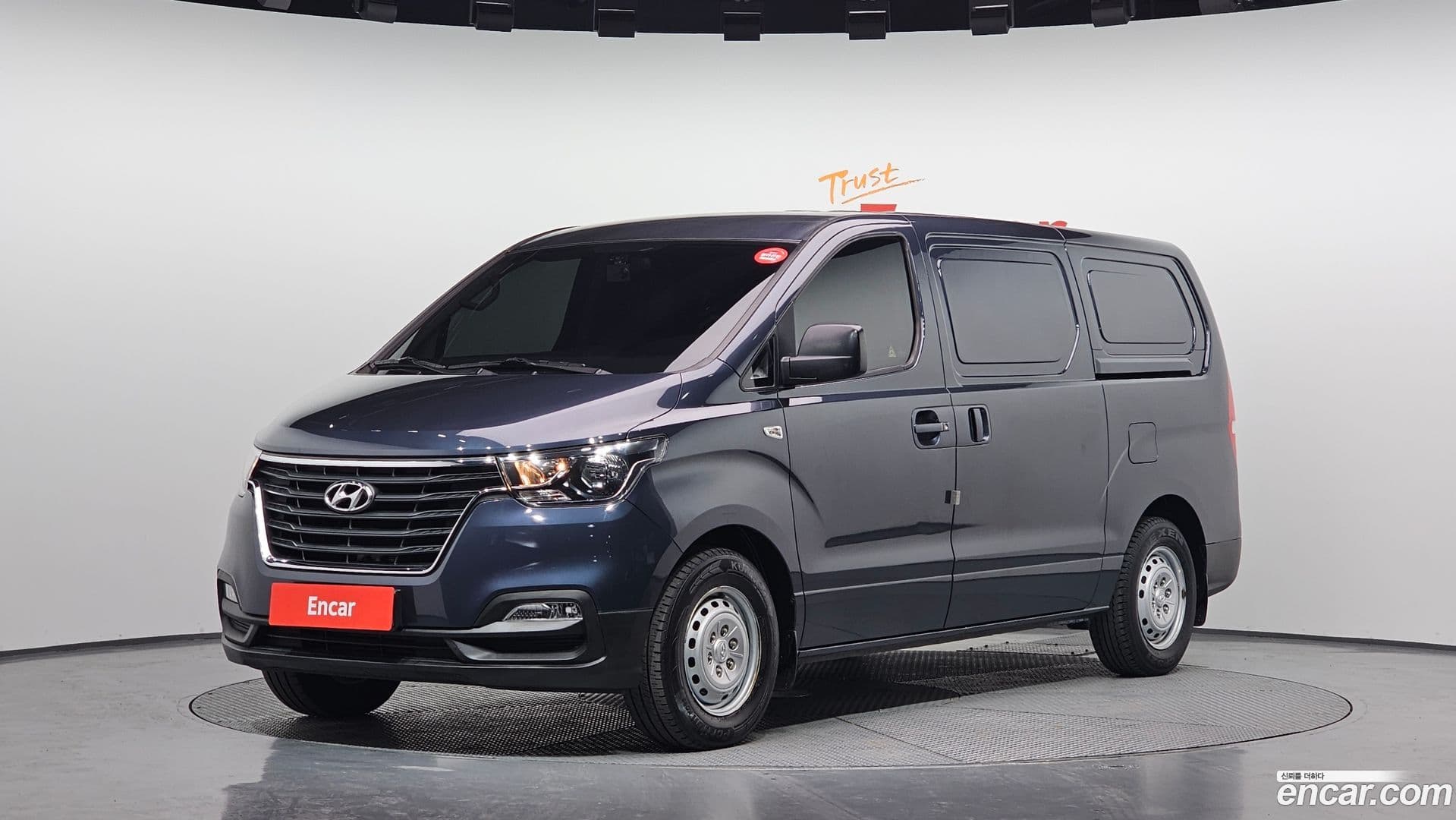 Main__Slider__Photo:Starex Hyundai 2018.5-0