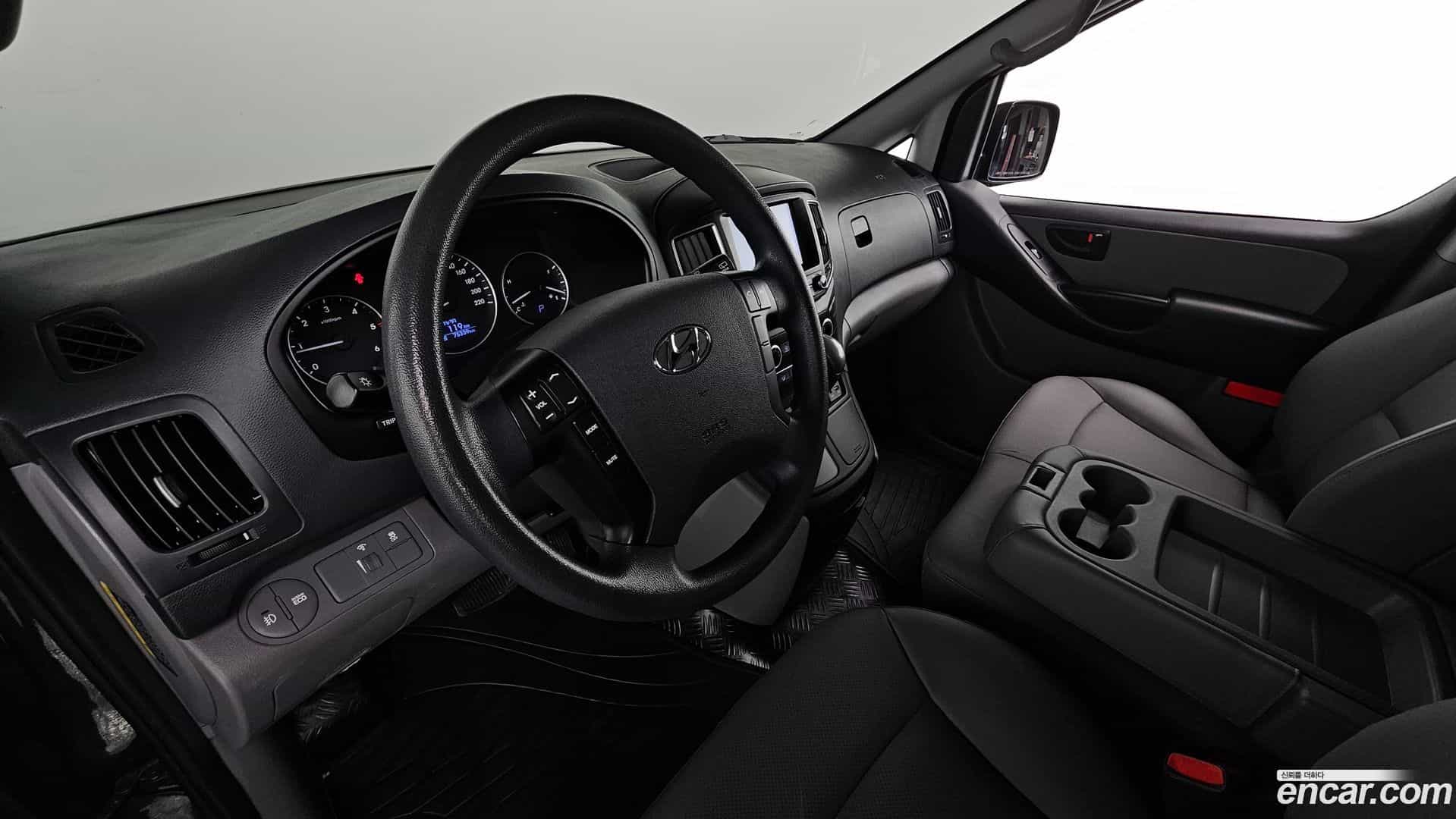 Starex Hyundai 2018.5-INNER-007