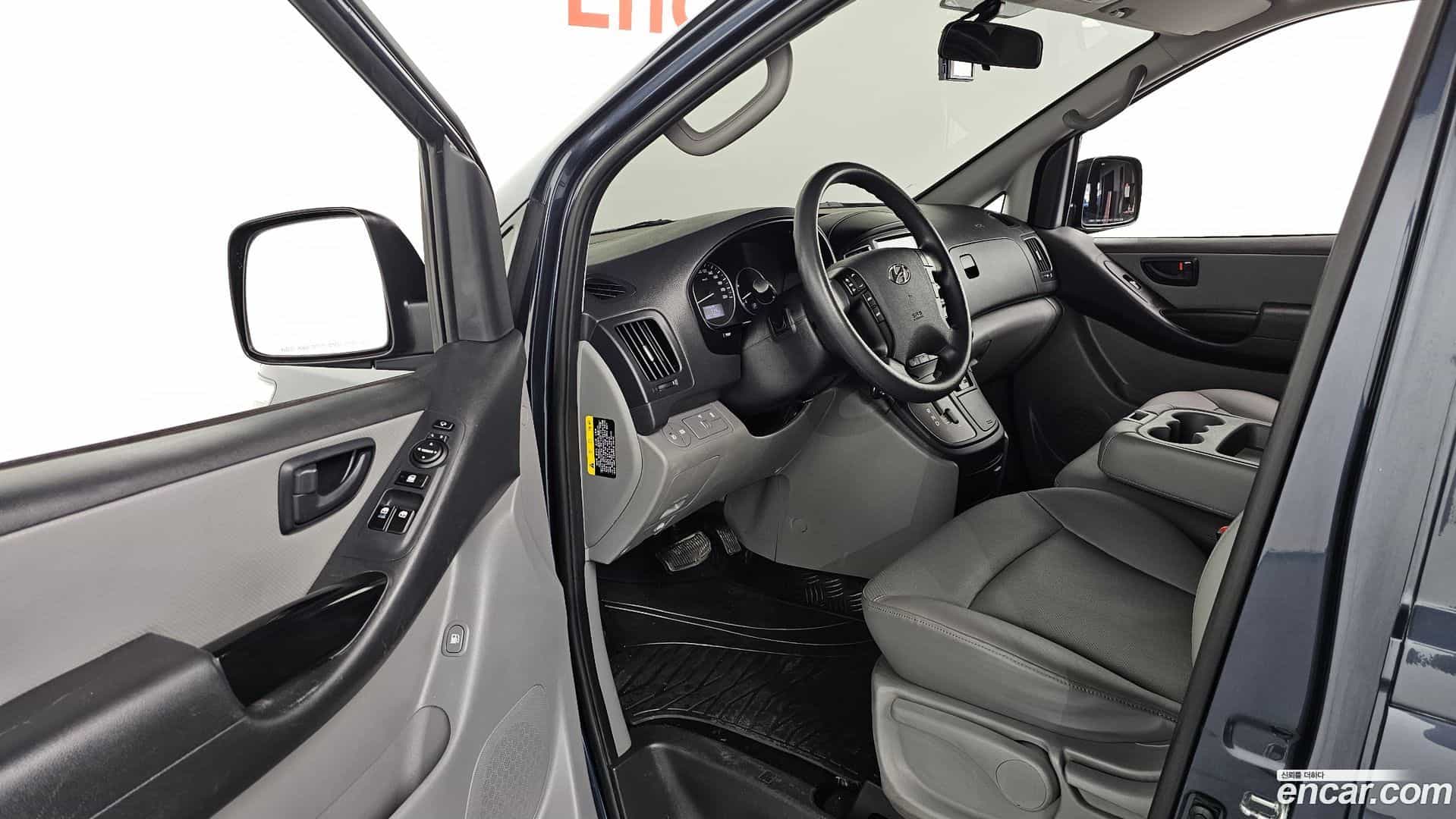Starex Hyundai 2018.5-INNER-010