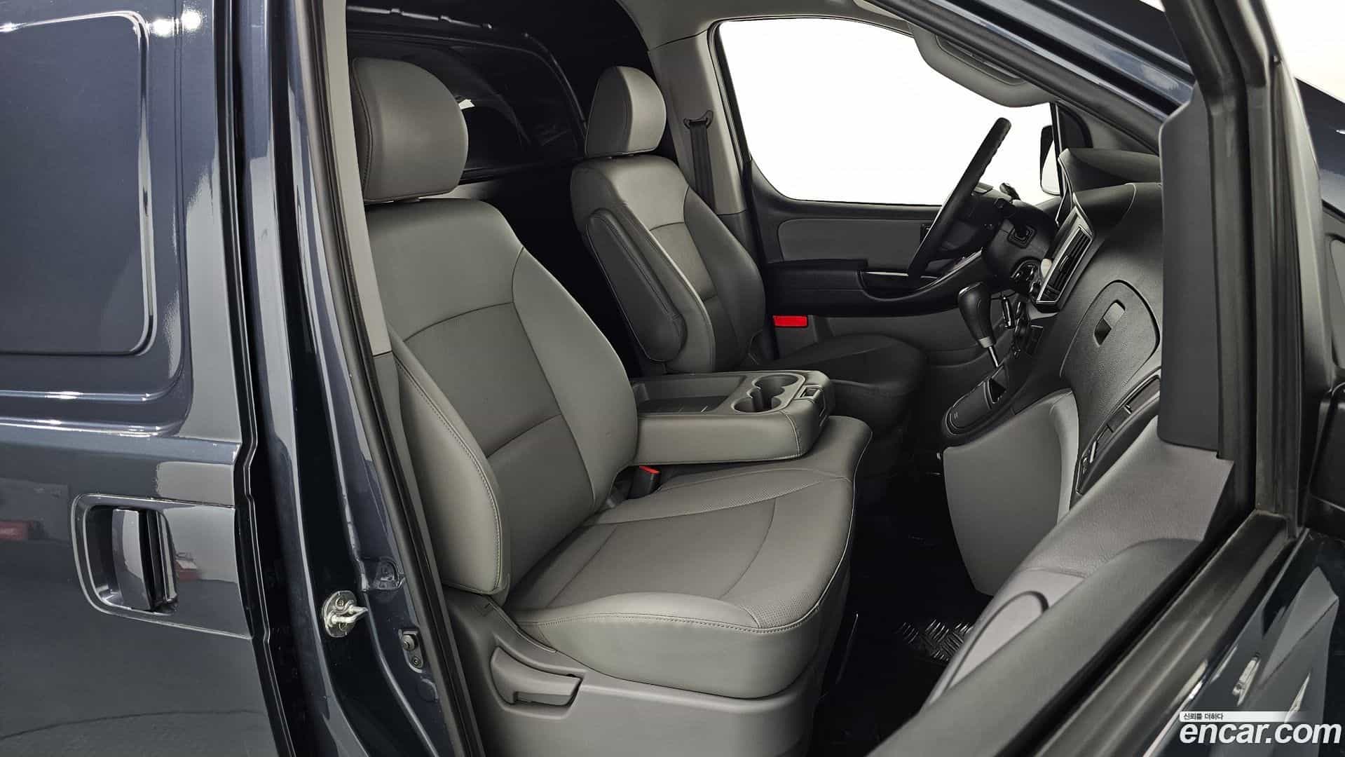 Starex Hyundai 2018.5-OPTION-016