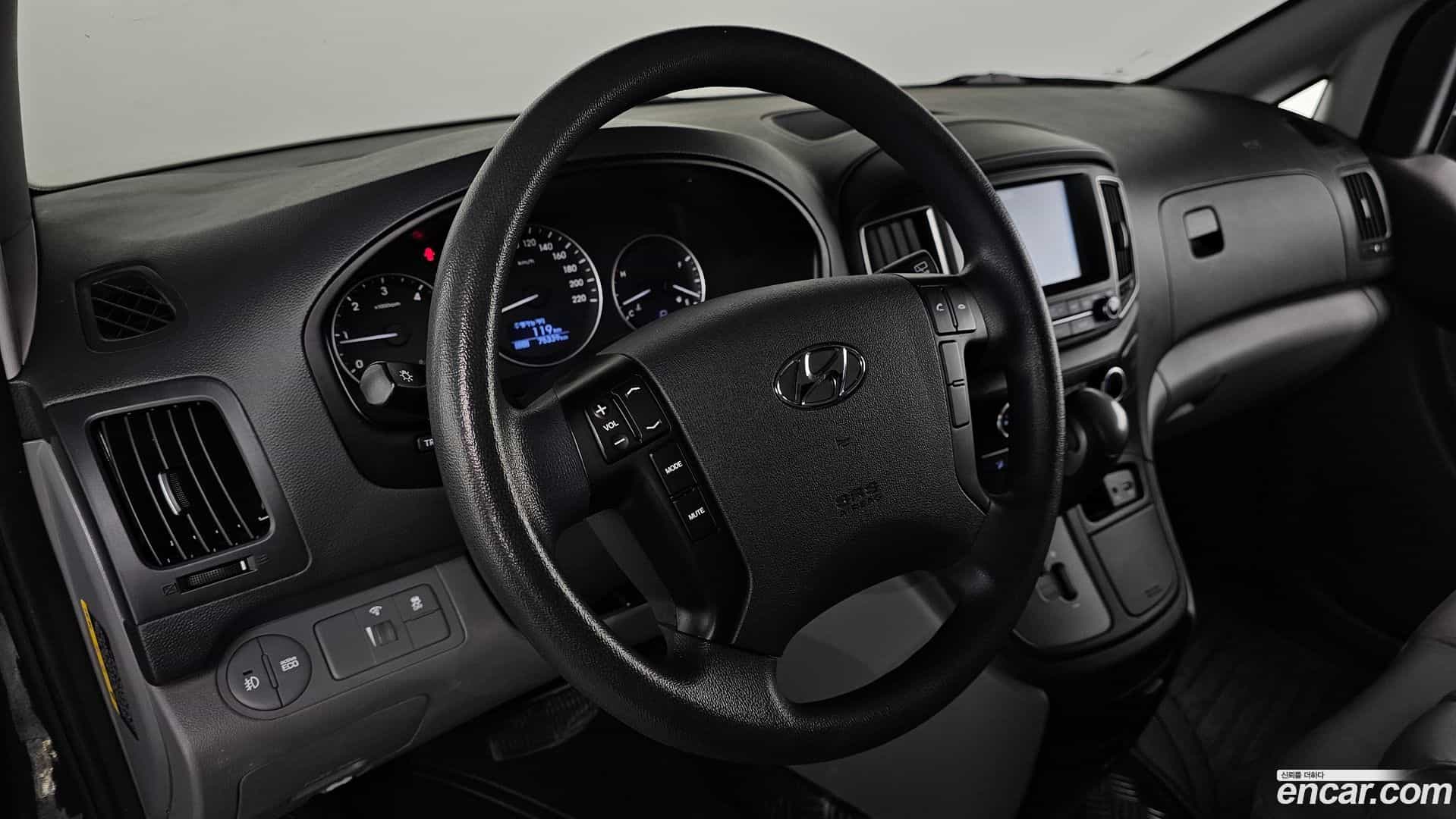 Starex Hyundai 2018.5-OPTION-017