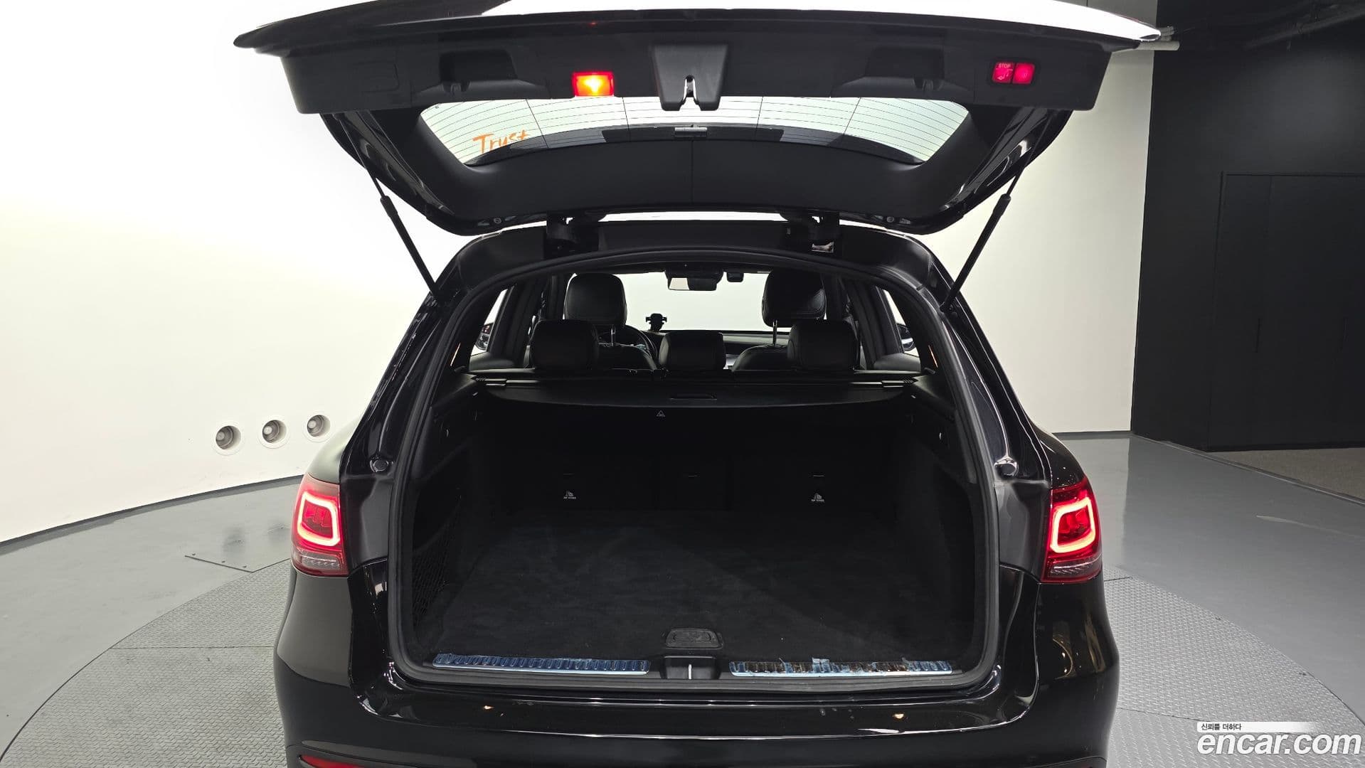 Main__Slider__Photo:GLC-Class Mercedes-Benz 2020.7-19
