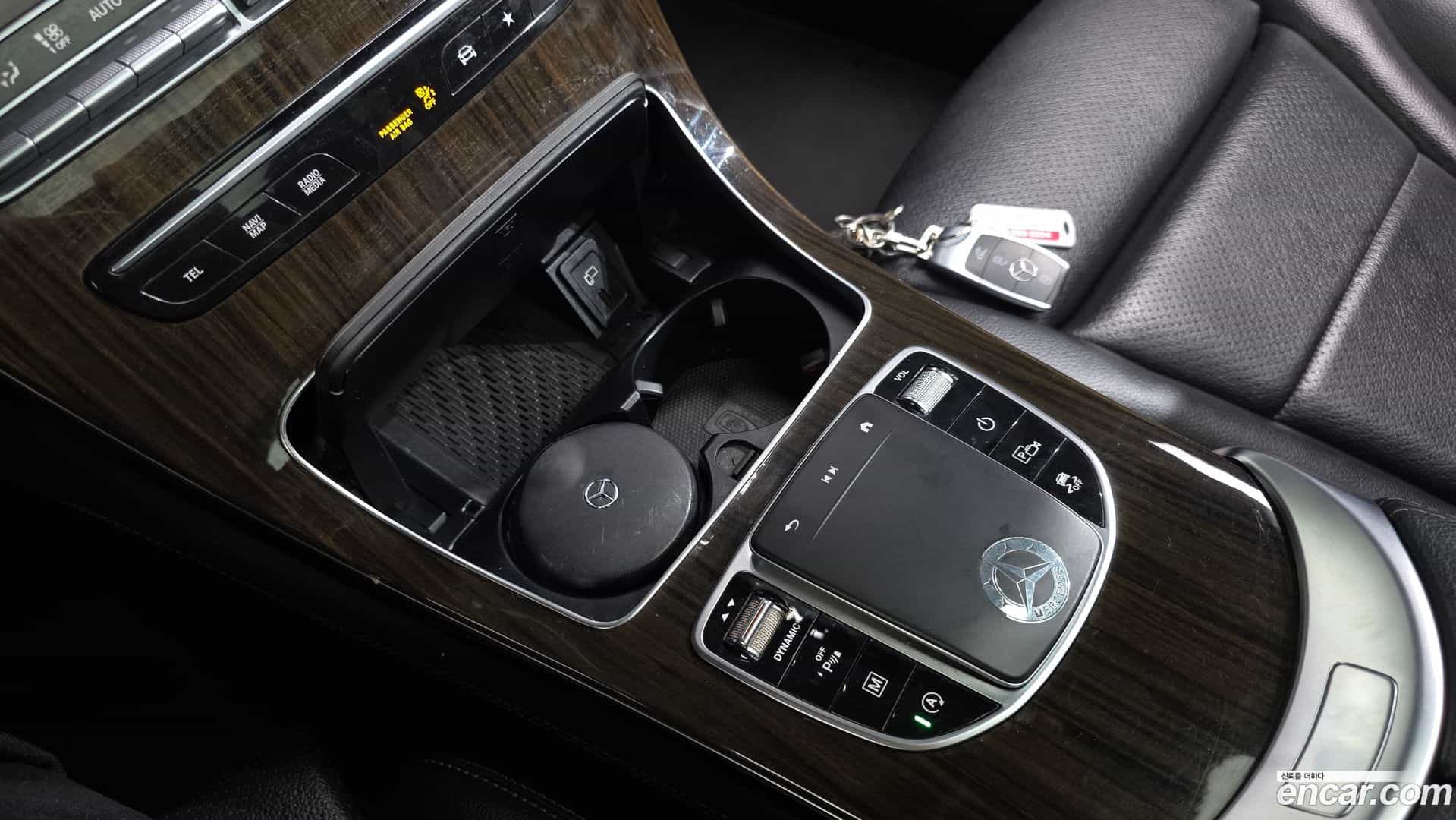 GLC-Class Mercedes-Benz 2020.7-OPTION-041