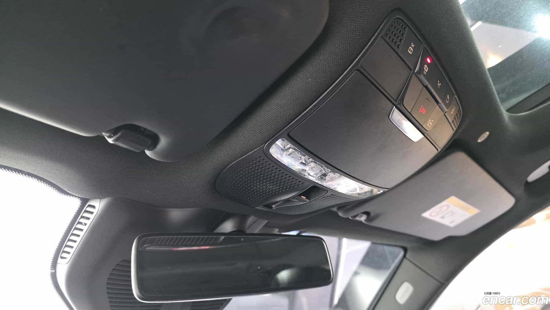 GLC-Class Mercedes-Benz 2020.7-OPTION-044