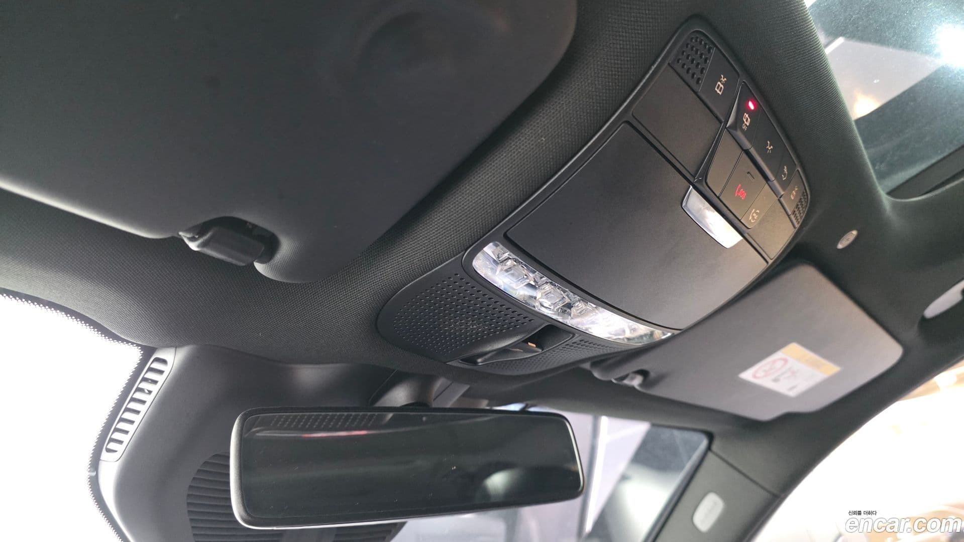 Main__Slider__Photo:GLC-Class Mercedes-Benz 2020.7-30