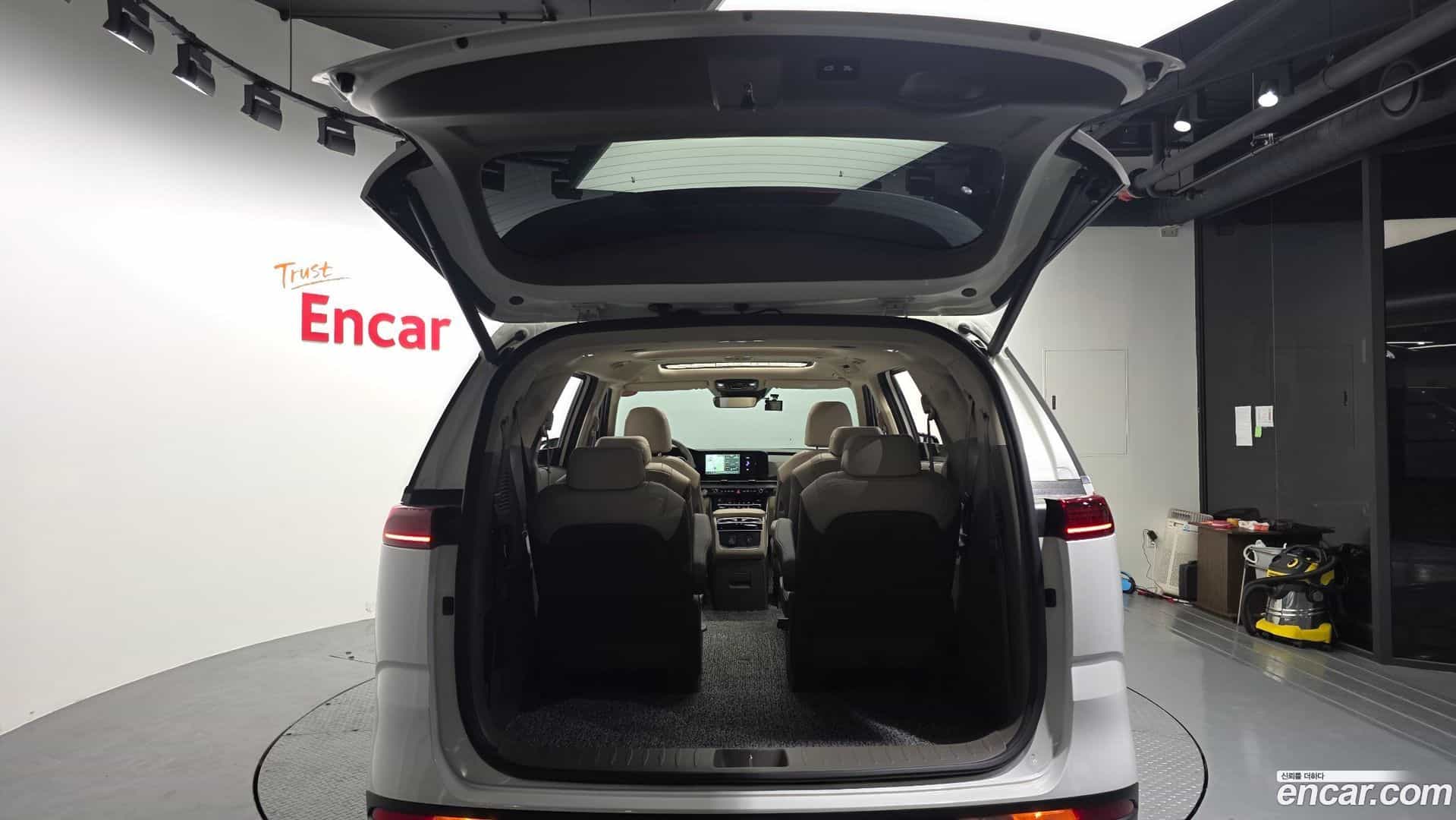 Canival Kia 2023.5-OPTION-040