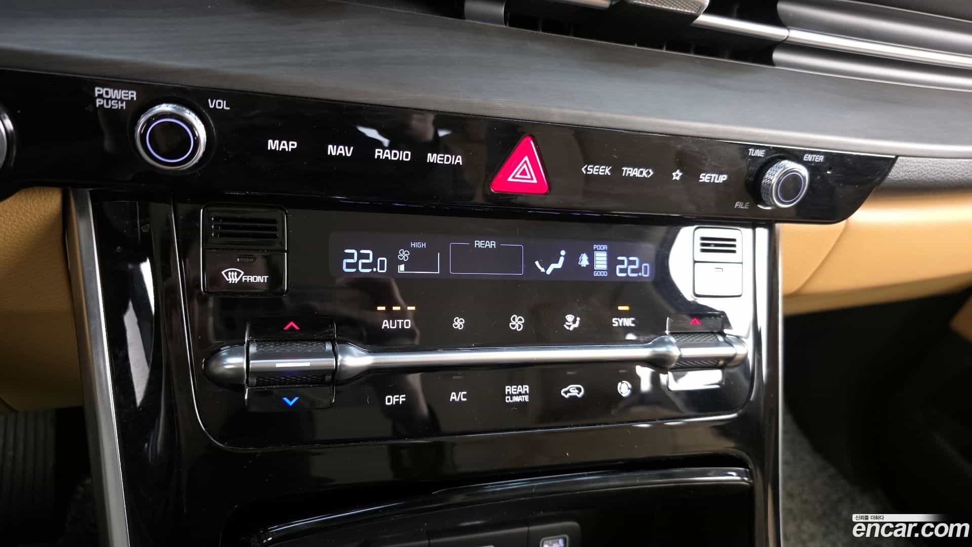Canival Kia 2022.7-OPTION-018