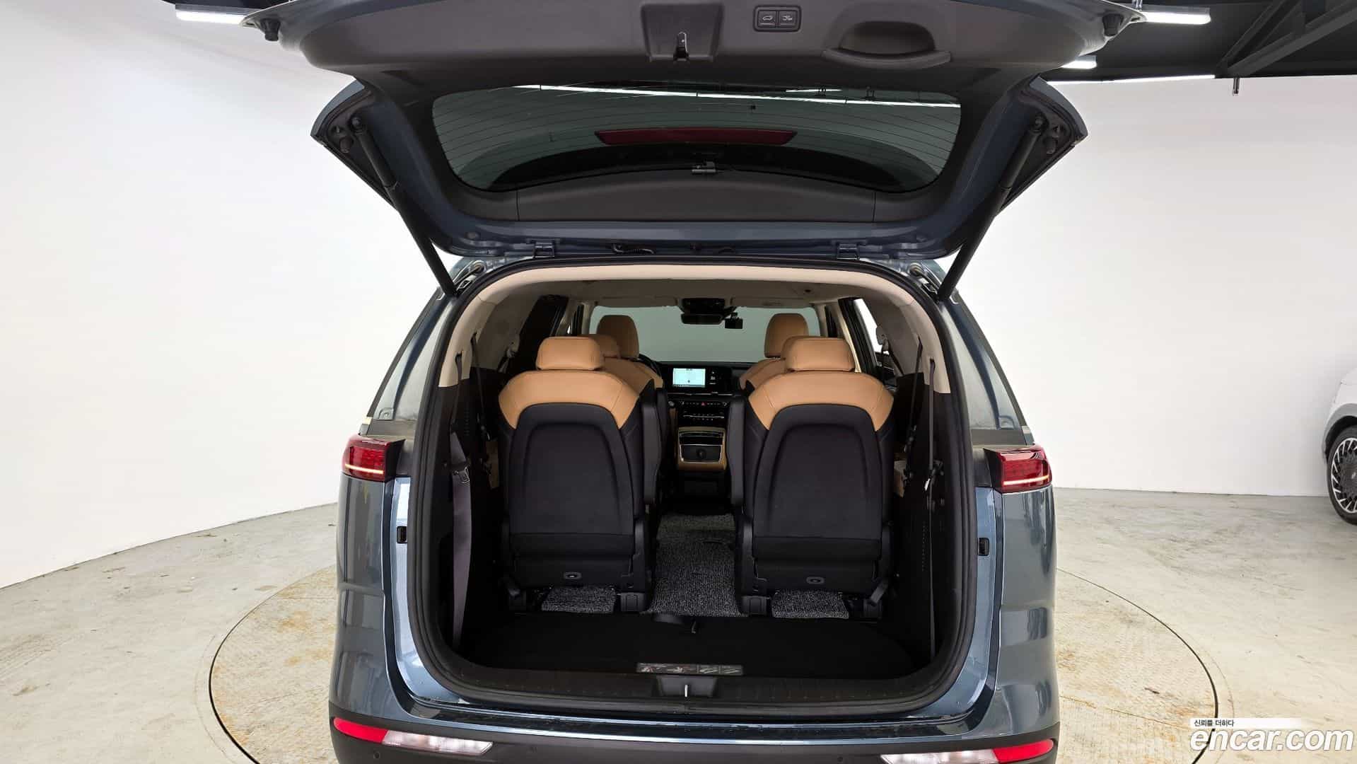 Canival Kia 2022.7-OPTION-024