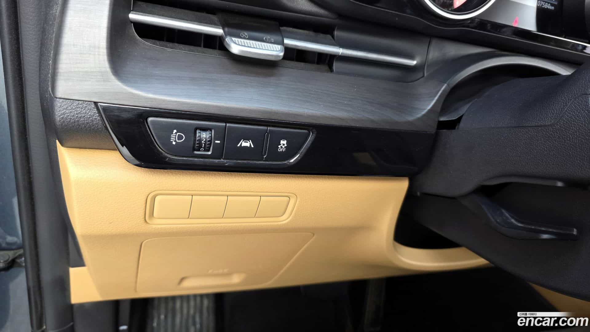 Canival Kia 2022.3-OPTION-021