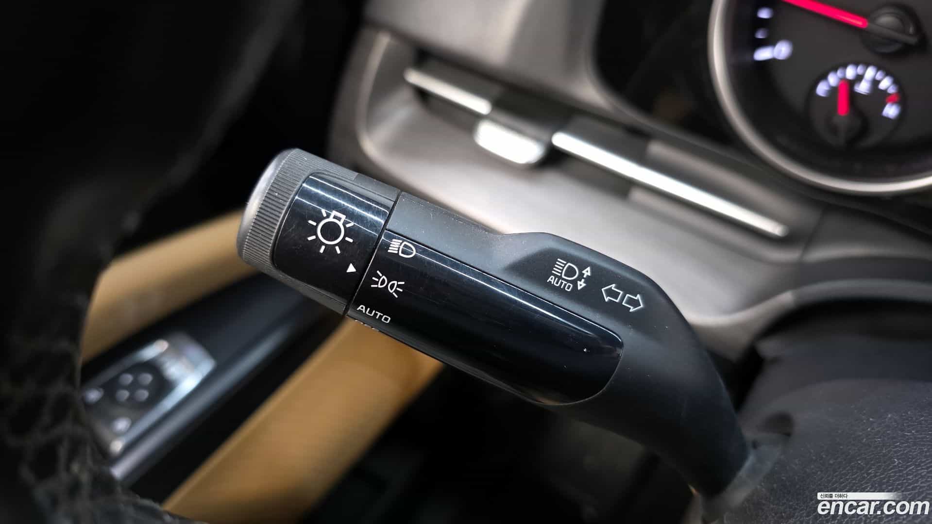 Canival Kia 2022.3-OPTION-043