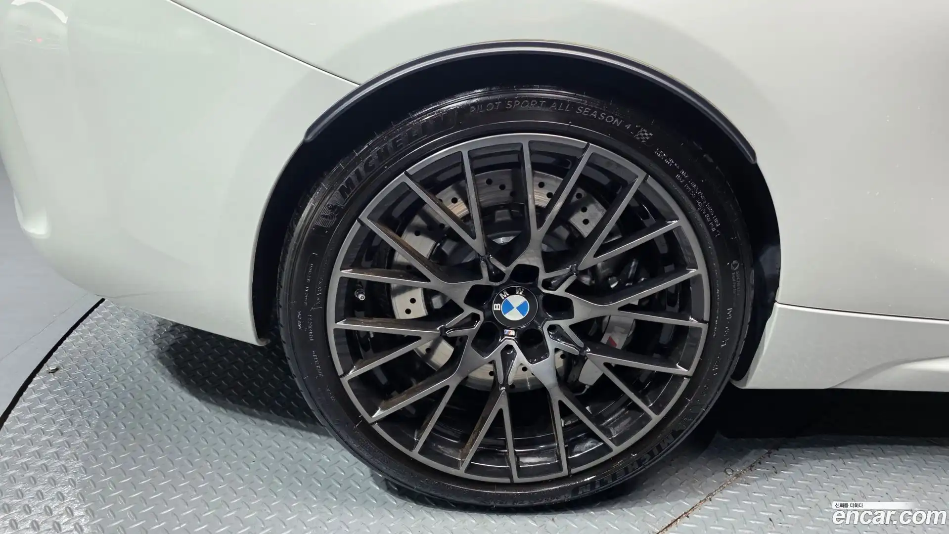 M2 BMW 2021.2-OUTER-005