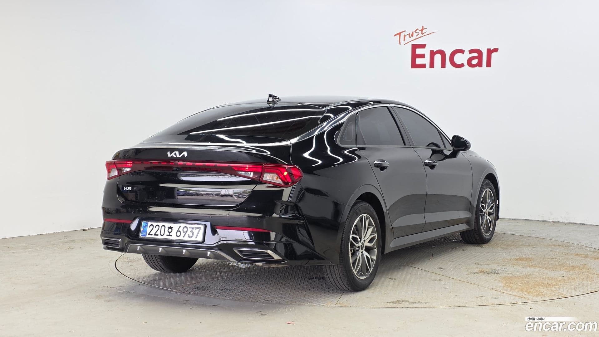 Main__Slider__Photo:K5 Kia 2023.6-1