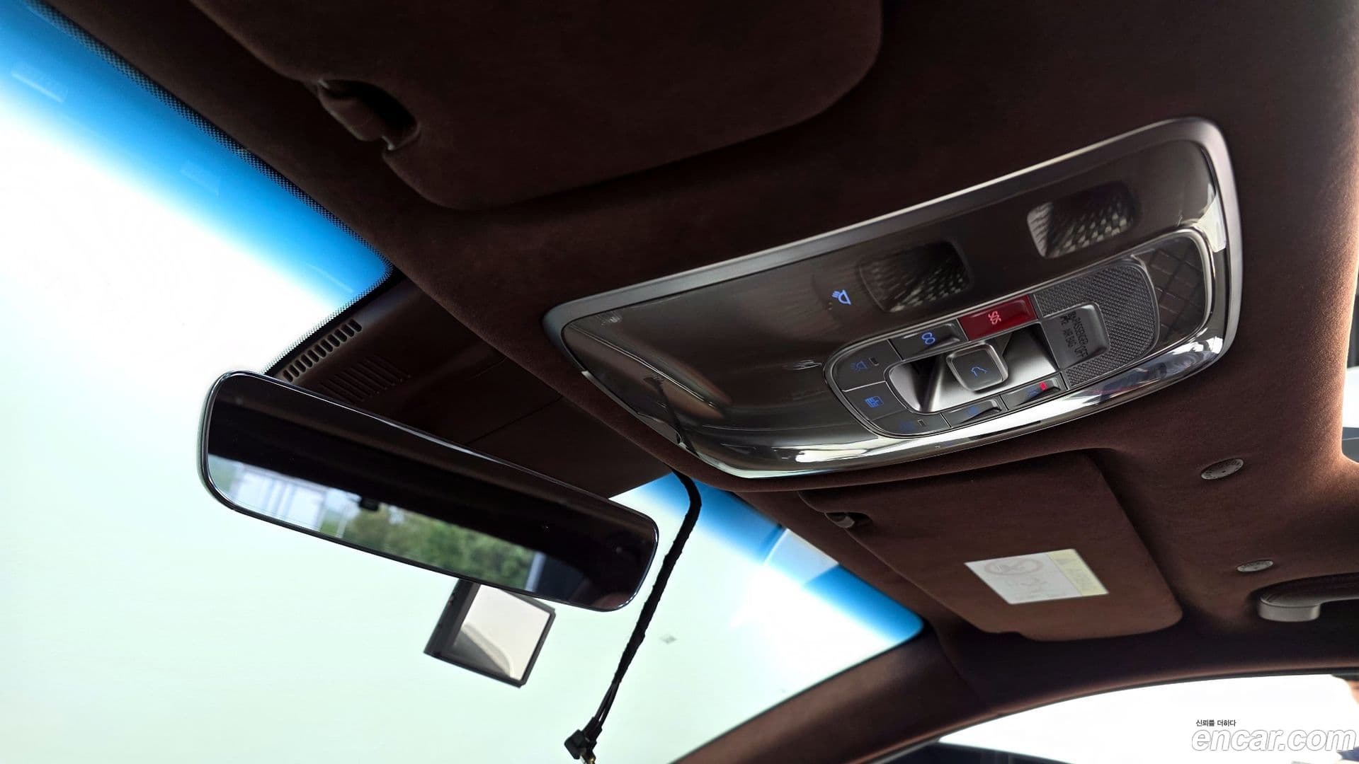 Main__Slider__Photo:G90 Genesis 2022.3-15