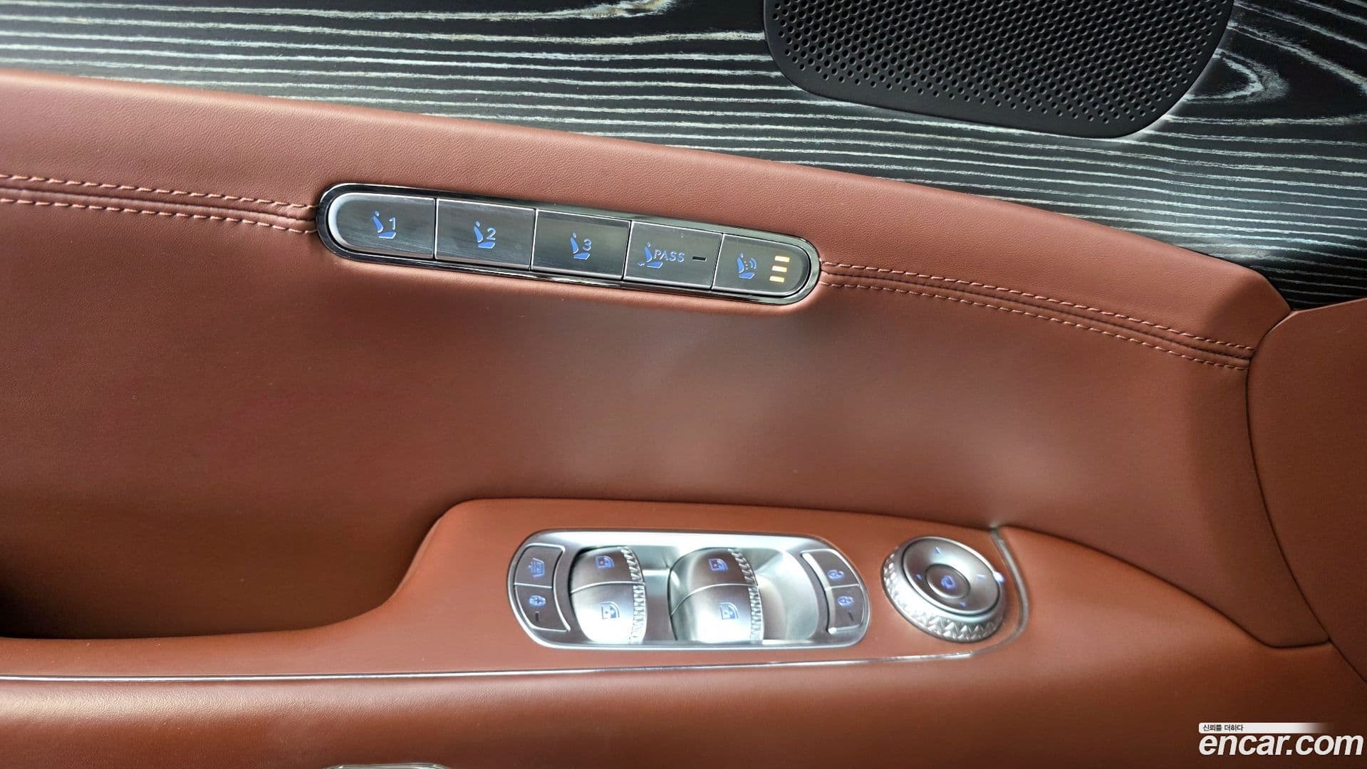 Main__Slider__Photo:G90 Genesis 2022.3-34