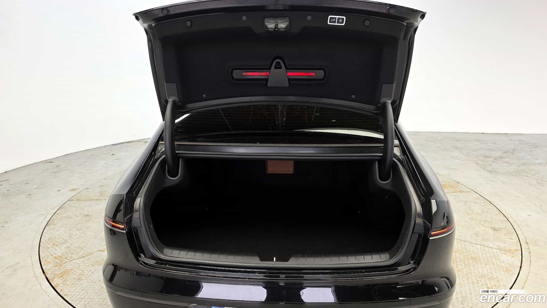 Grandeur Hyundai 2023.11-OPTION-024