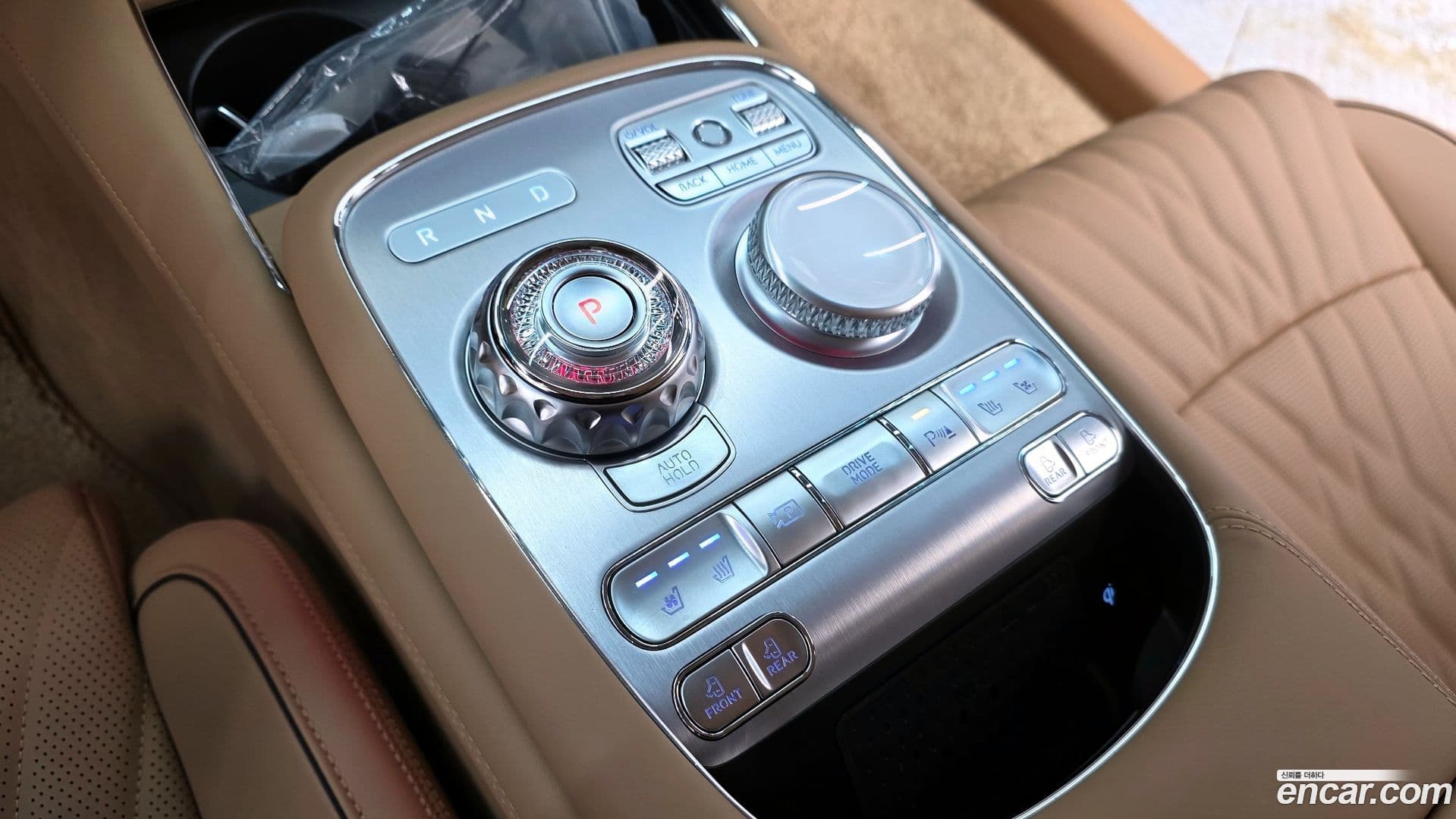 Main__Slider__Photo:G90 Genesis 2025.9-8