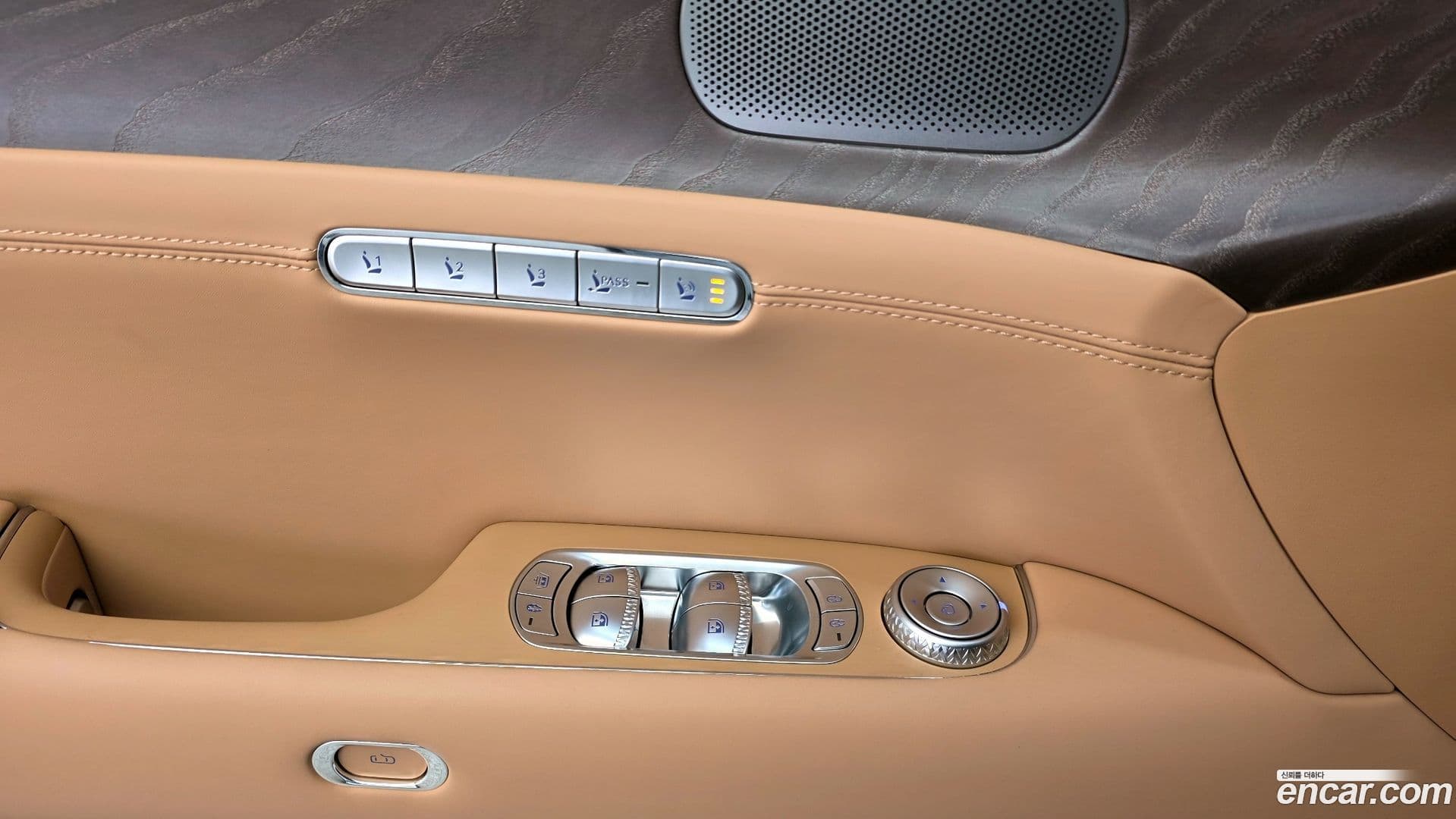 Main__Slider__Photo:G90 Genesis 2025.9-29