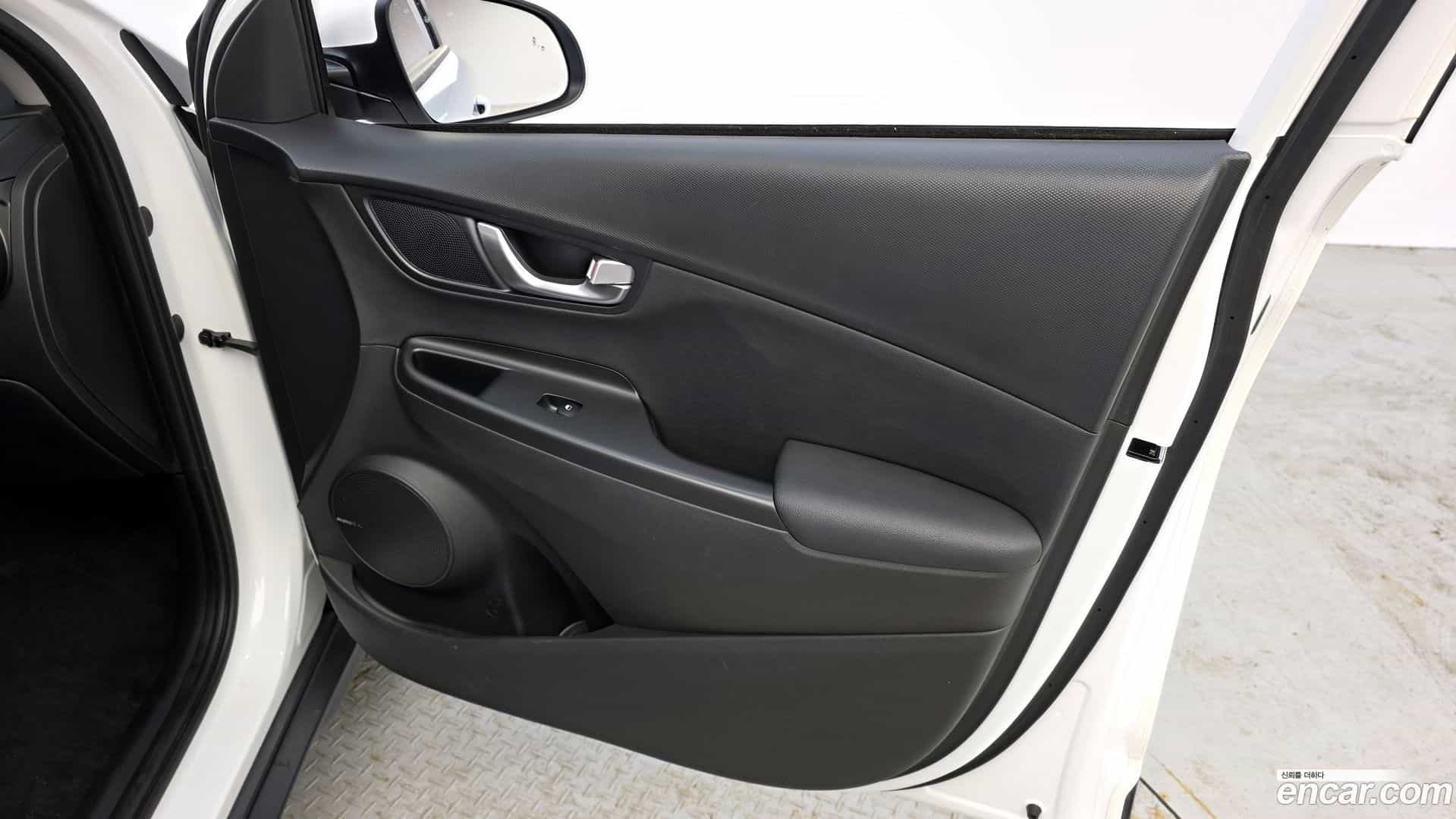 Kona Hyundai 2022.3-INNER-035