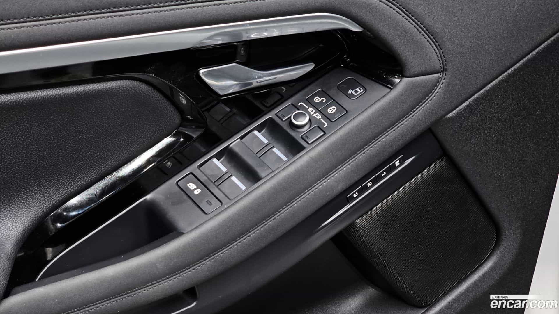 Range Rover Evoque Land Rover 2020.2-OPTION-042