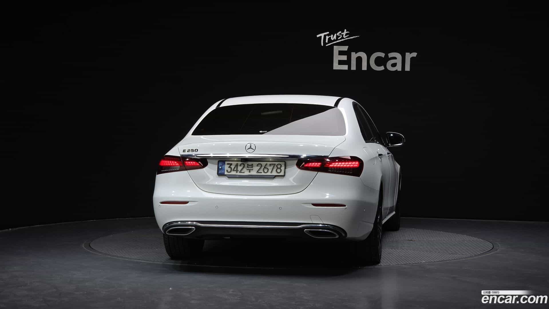 E-Class Mercedes-Benz 2021.2-OUTER-004