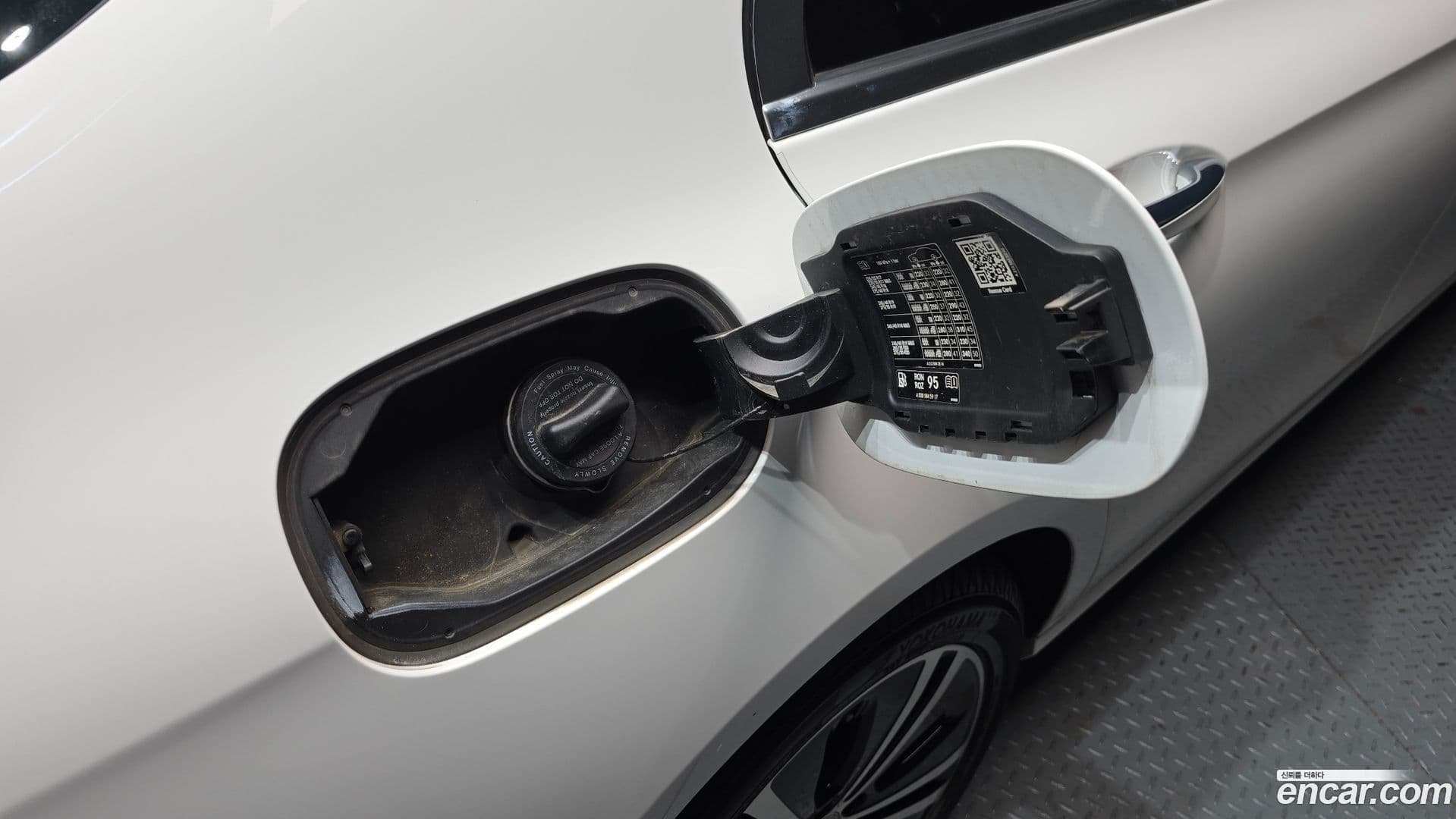 Main__Slider__Photo:E-Class Mercedes-Benz 2021.2-28