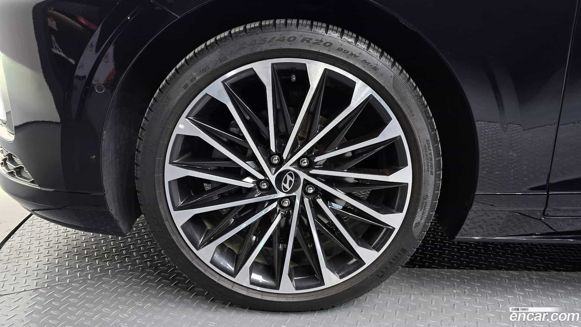 Grandeur Hyundai 2025.0-OUTER-005