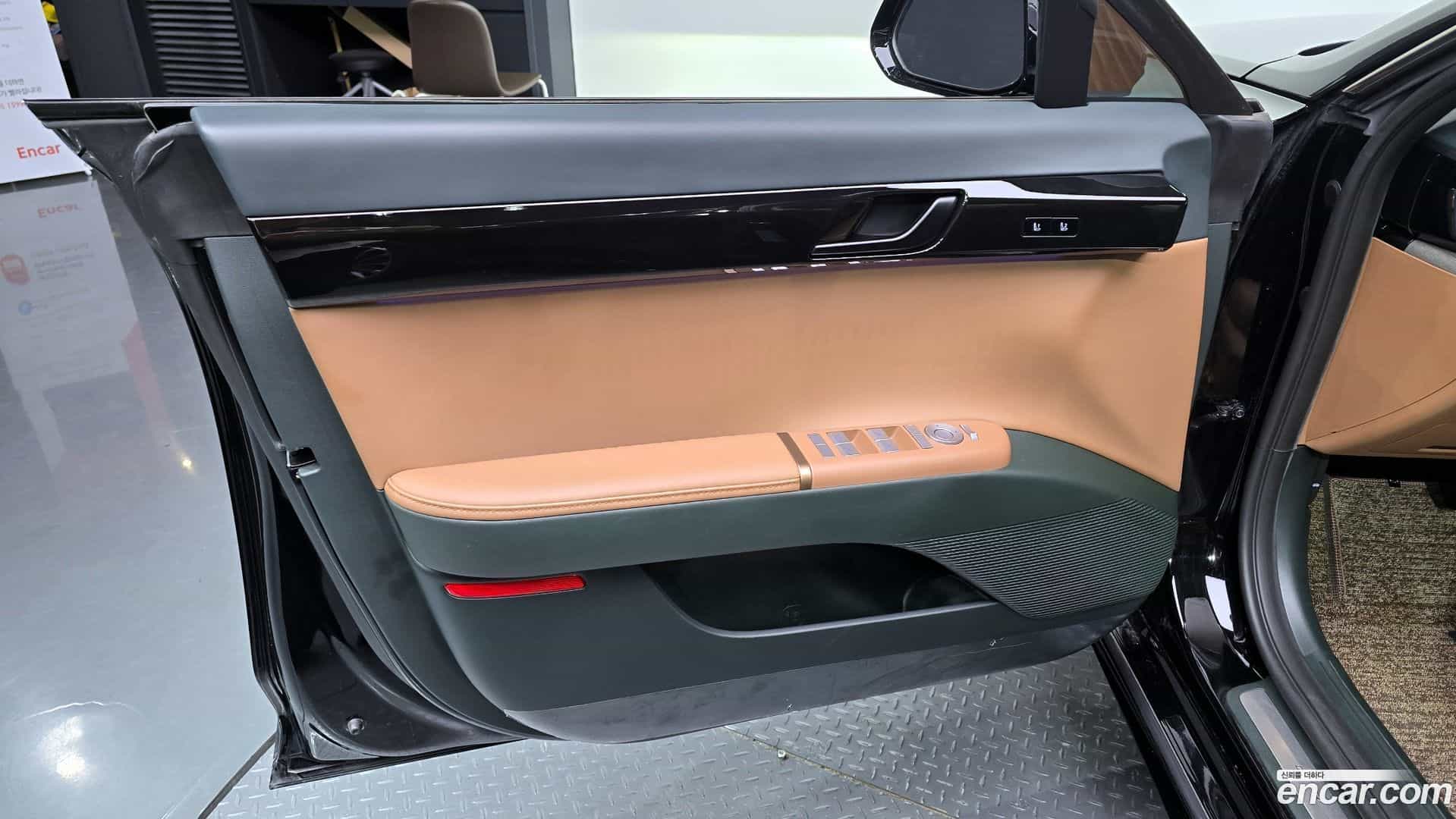 Grandeur Hyundai 2025.0-INNER-034