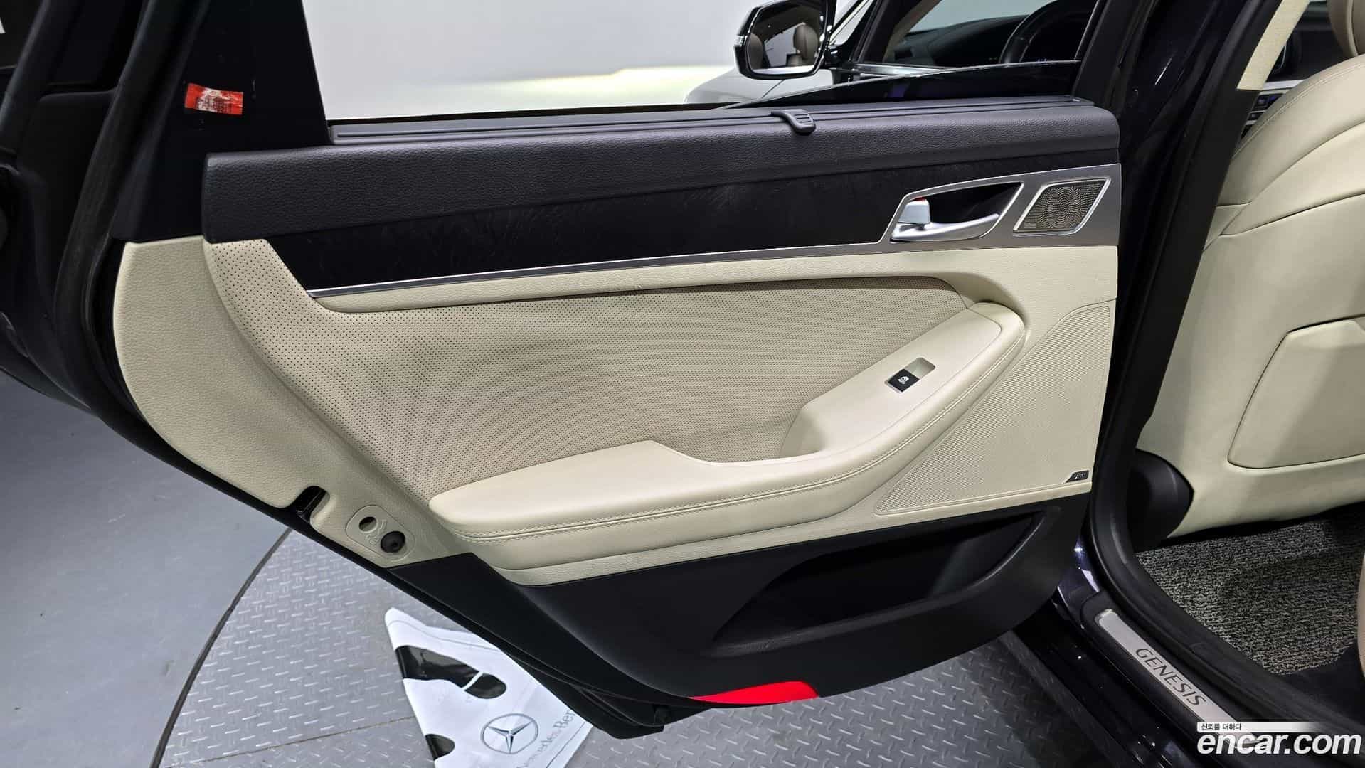 G80 Genesis 2016.9-INNER-035