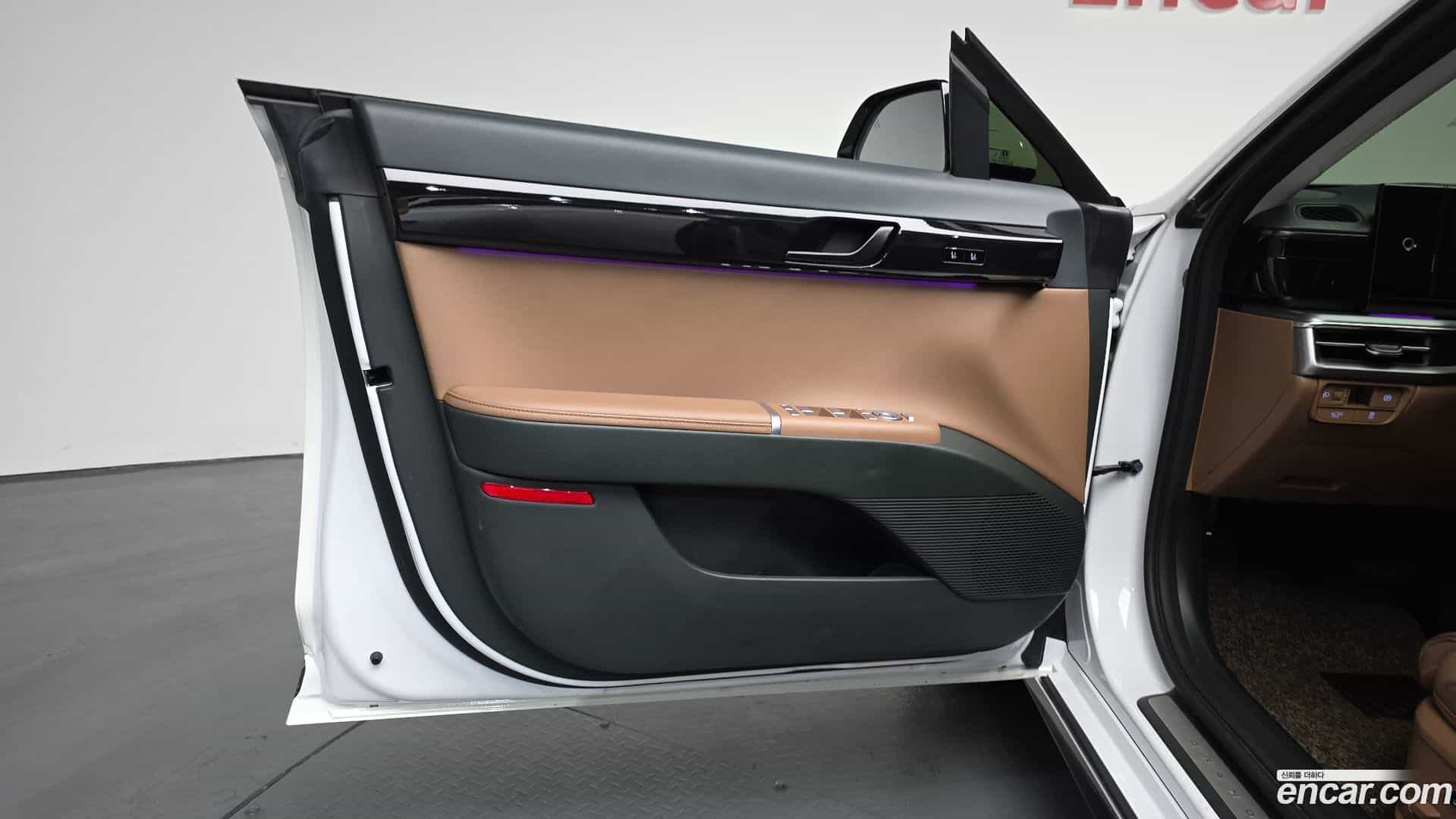 Grandeur Hyundai 2023.3-INNER-034