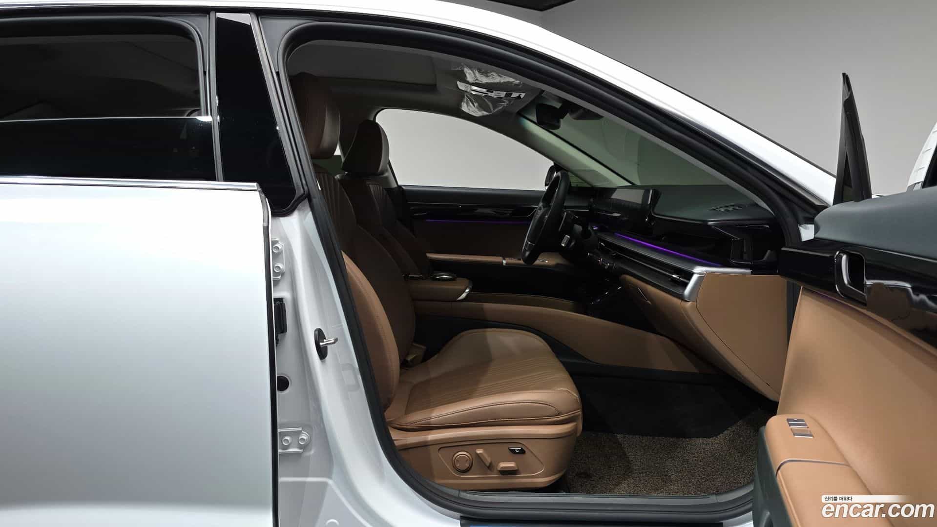 Grandeur Hyundai 2023.3-INNER-036