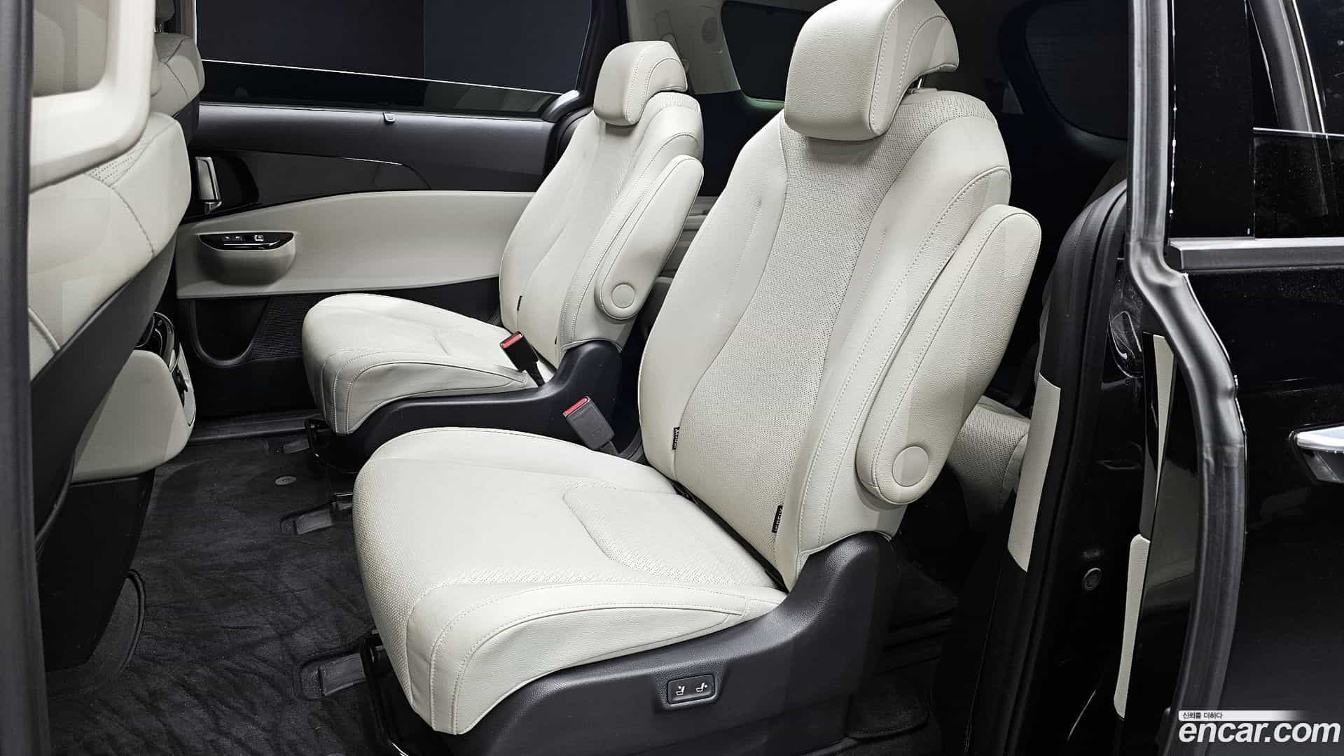 Canival Kia 2023.1-OPTION-041