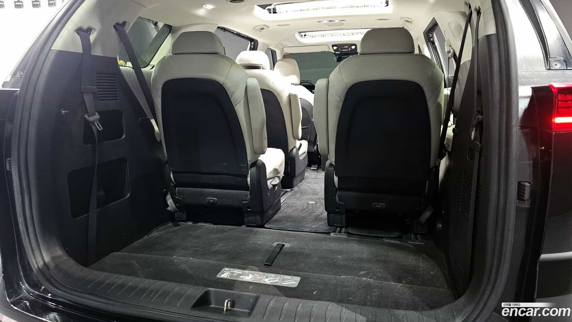 Canival Kia 2023.1-OPTION-042