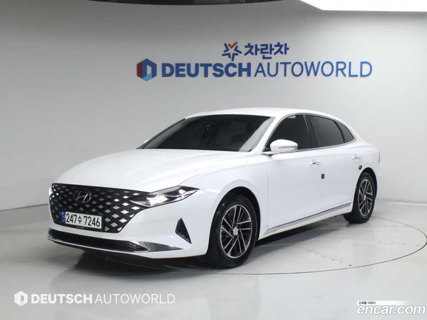 Main__Slider__Photo:Grandeur Hyundai 2019.11-0