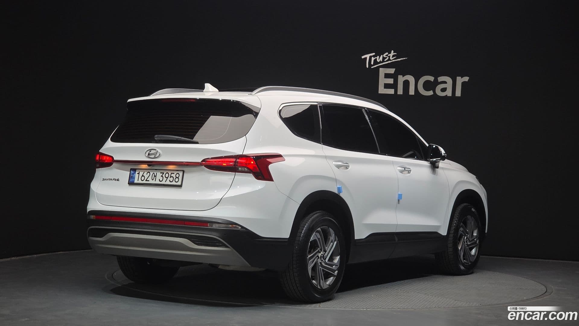 Main__Slider__Photo:Santafe Hyundai 2020.7-1
