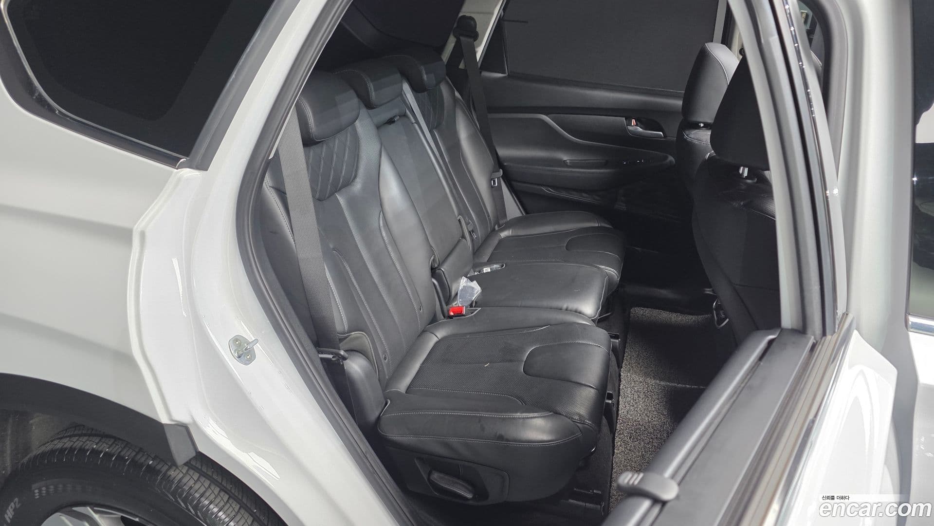 Main__Slider__Photo:Santafe Hyundai 2020.7-25
