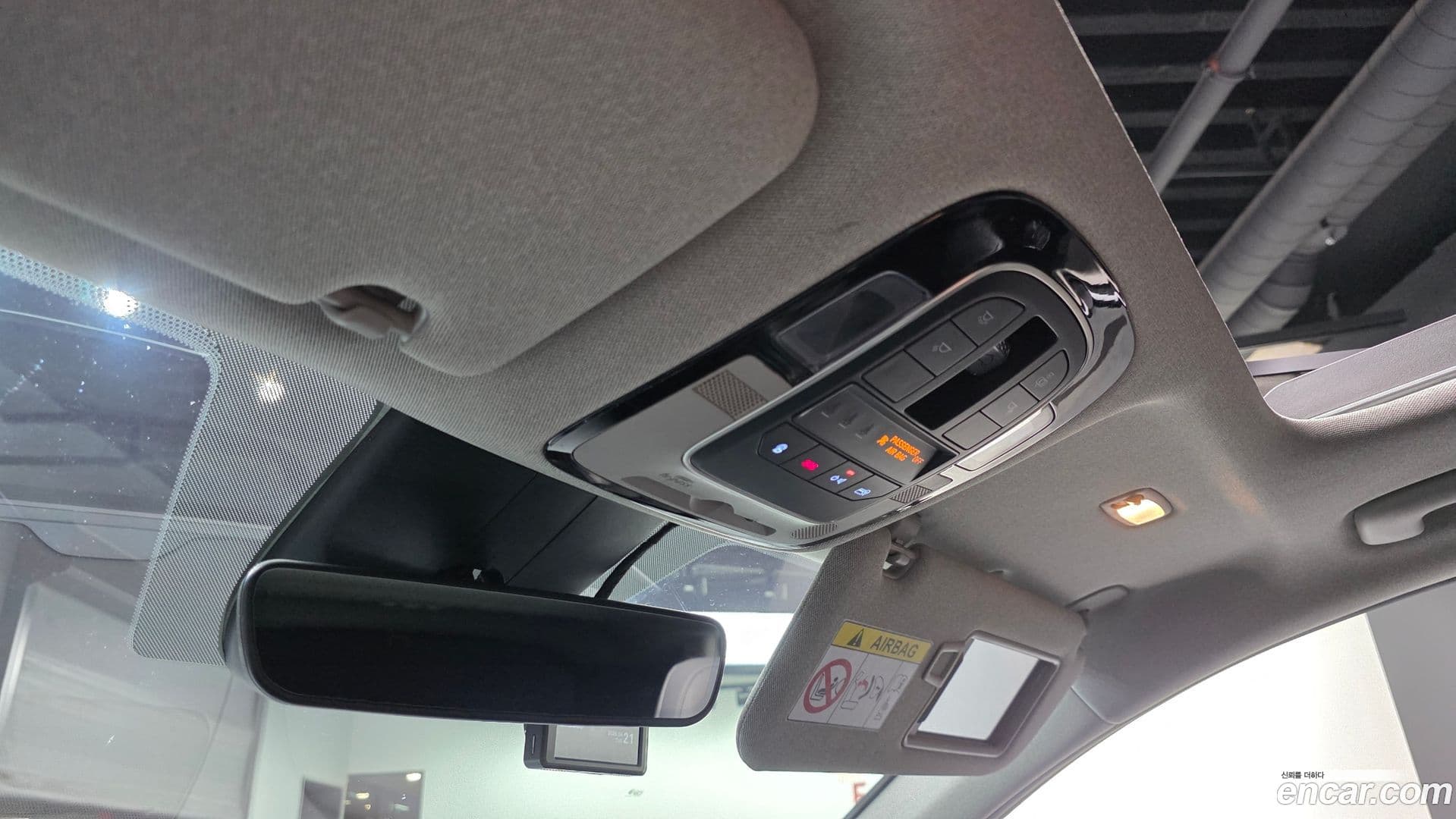 Main__Slider__Photo:Santafe Hyundai 2020.7-27