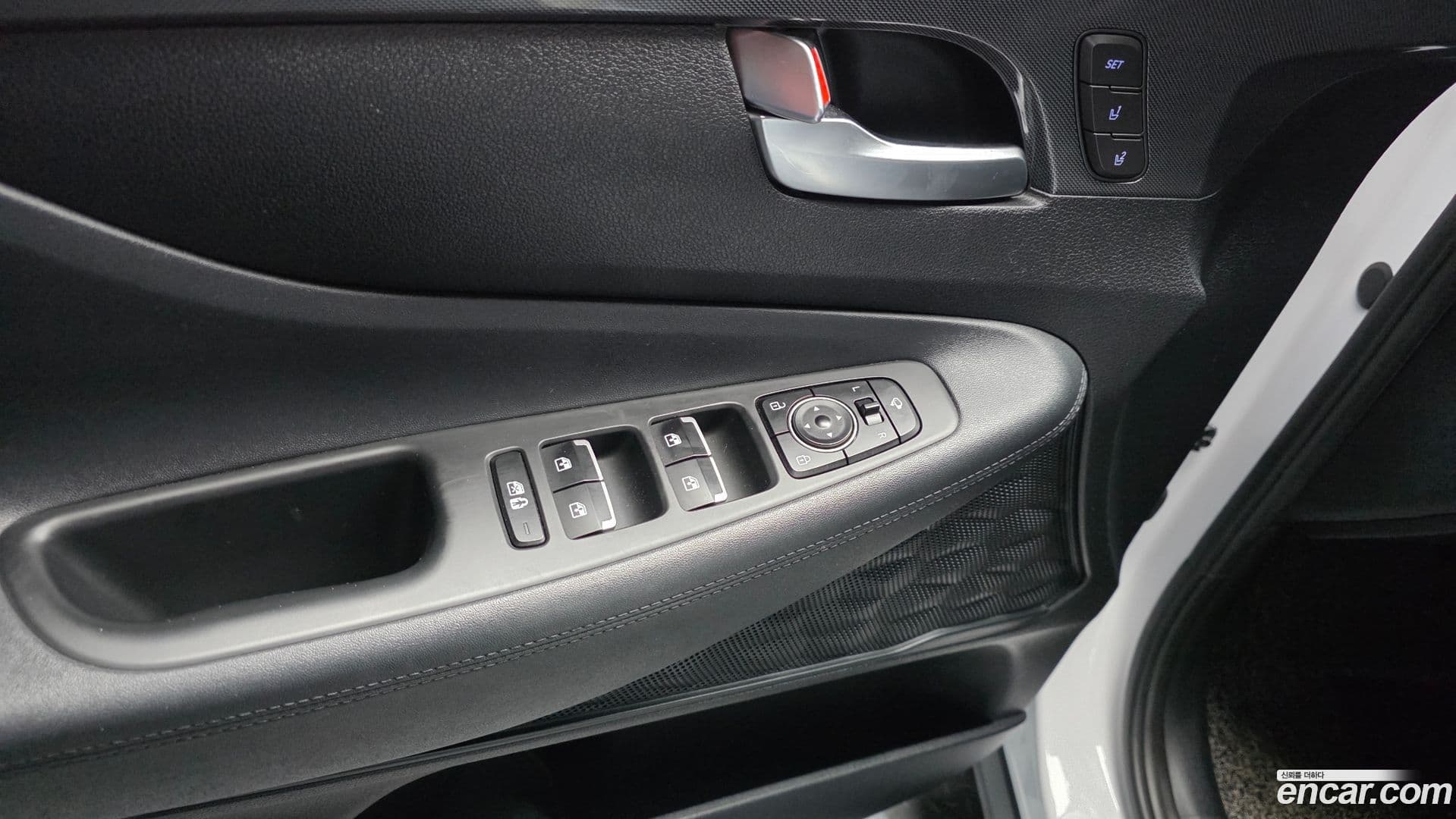 Main__Slider__Photo:Santafe Hyundai 2020.7-28