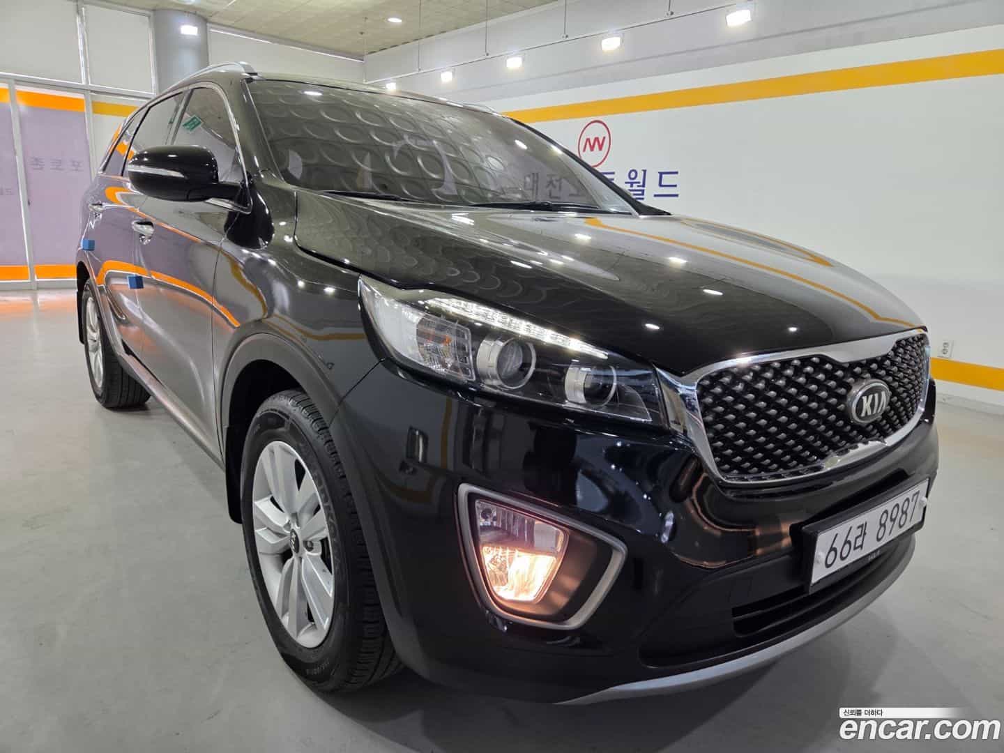 Sorento Kia 2015.5-INNER-008