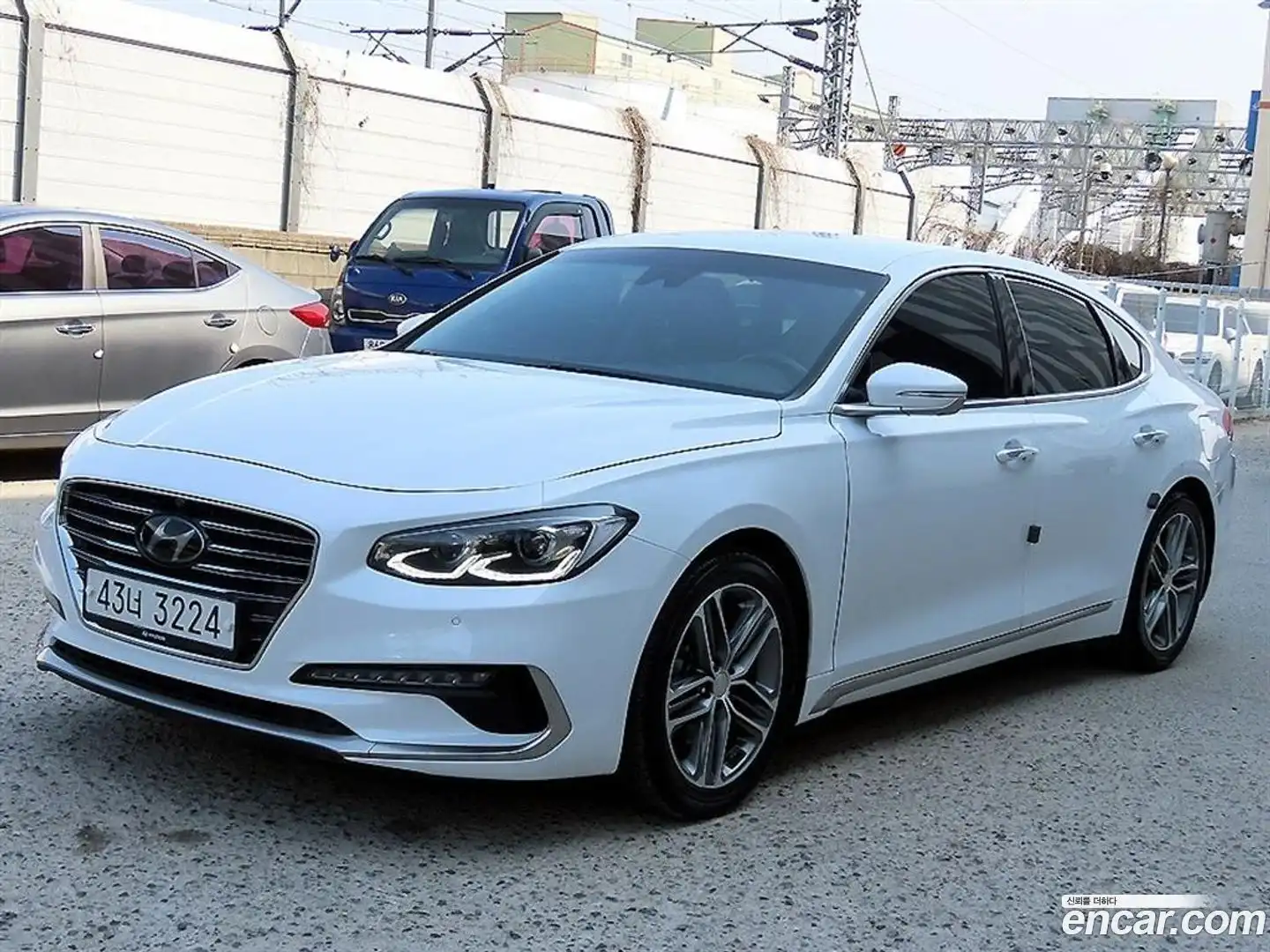 Grandeur Hyundai 2019.0-OUTER-001