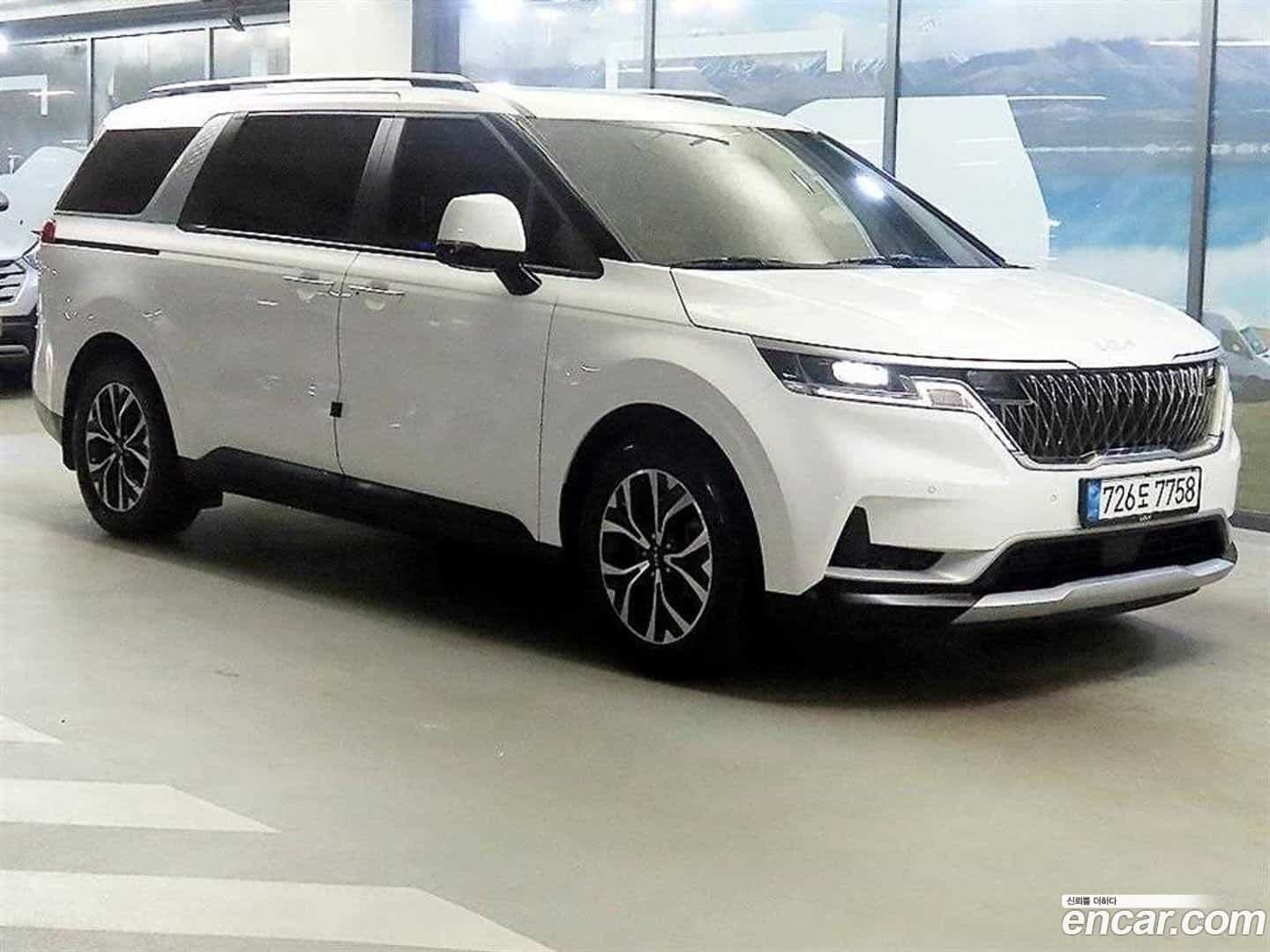 Canival Kia 2023.0-OUTER-001