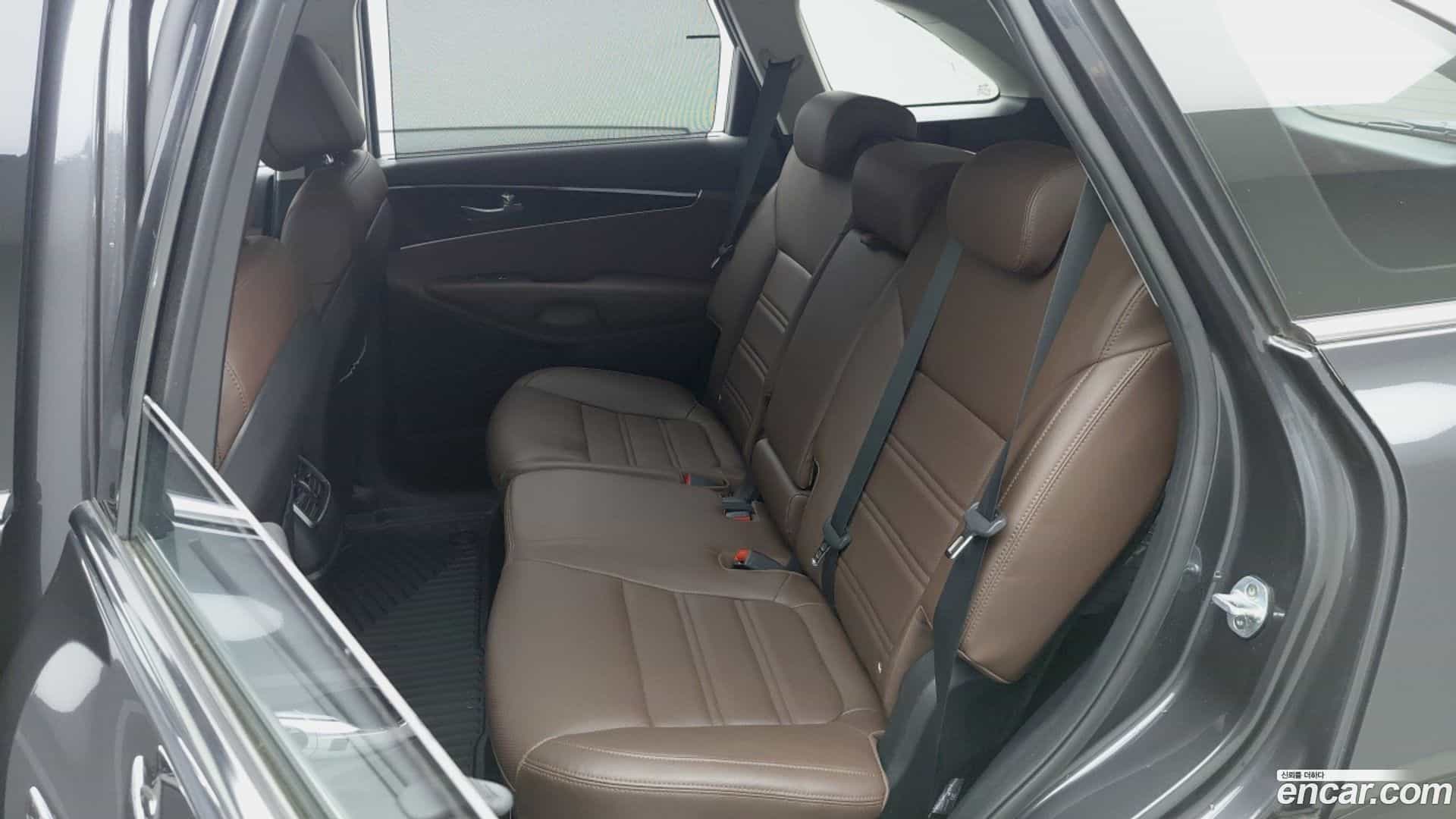 Sorento Kia 2017.4-OUTER-005