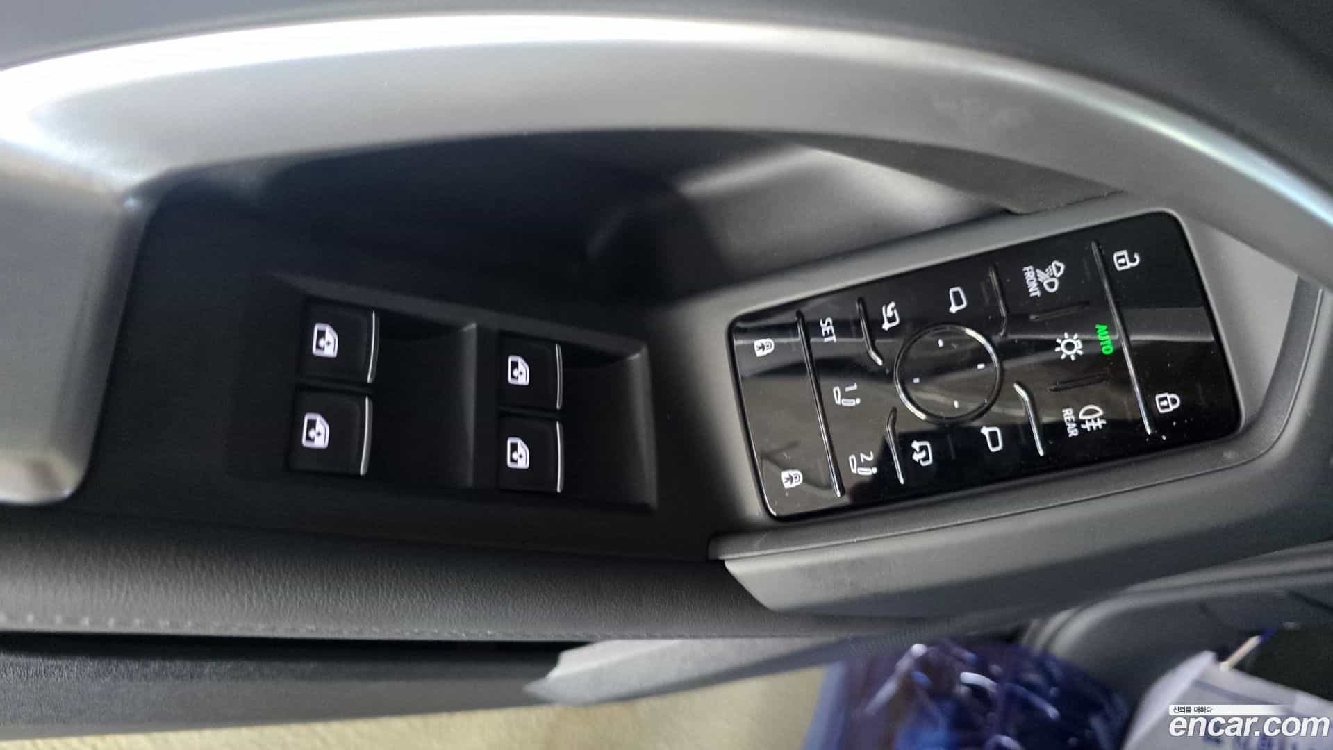 Q5 Audi 2025.11-OPTION-016