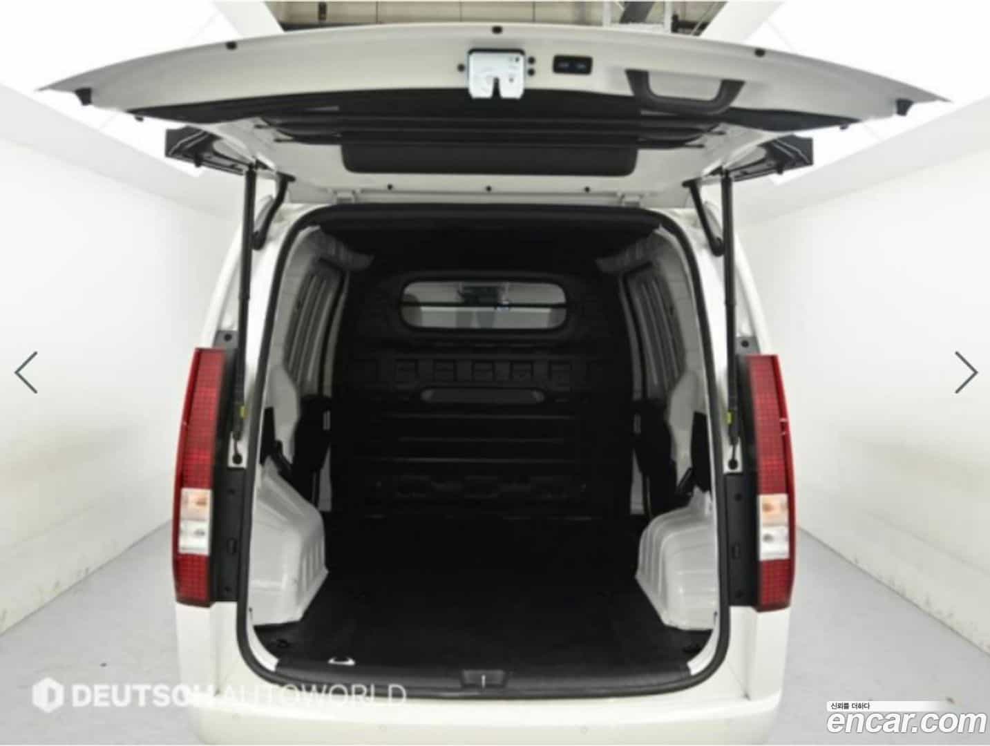 Staria Hyundai 2025.4-OPTION-022