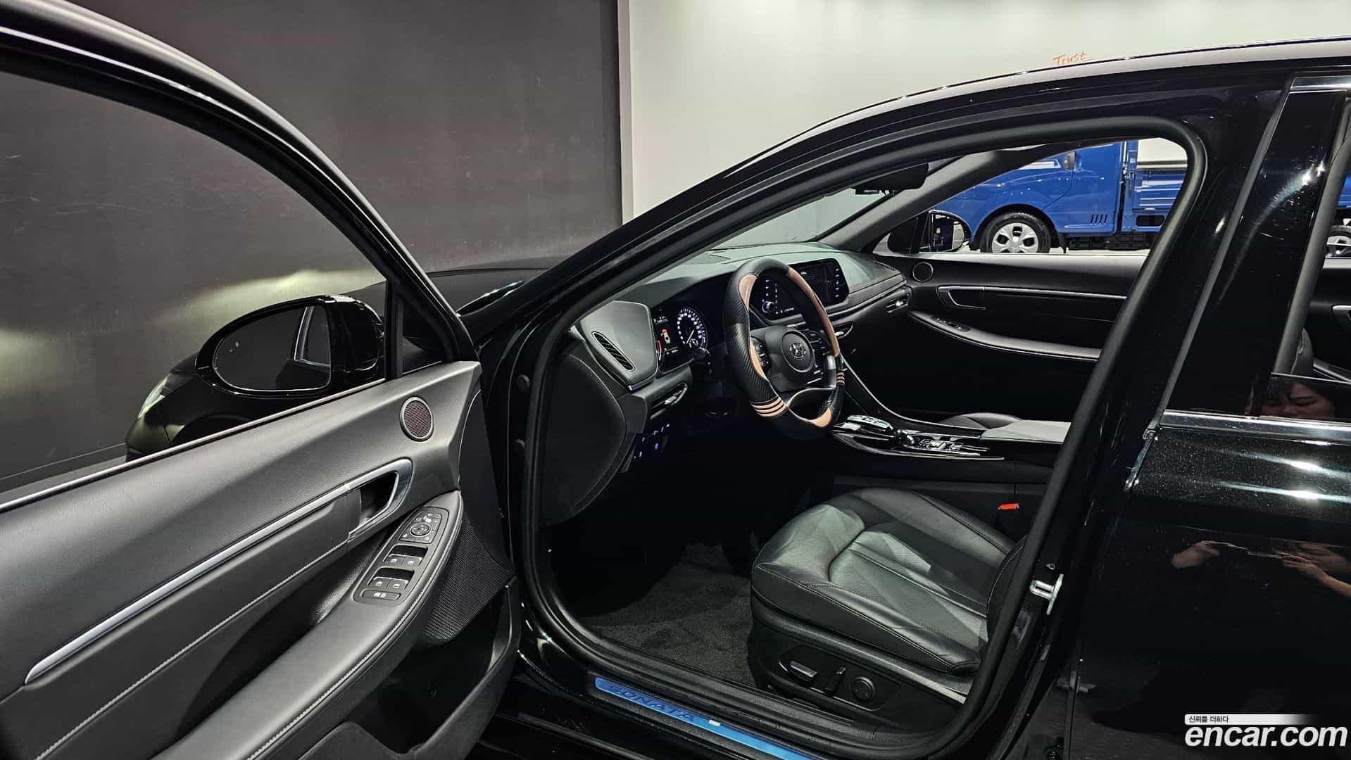 Sonata Hyundai 2022.2-INNER-010