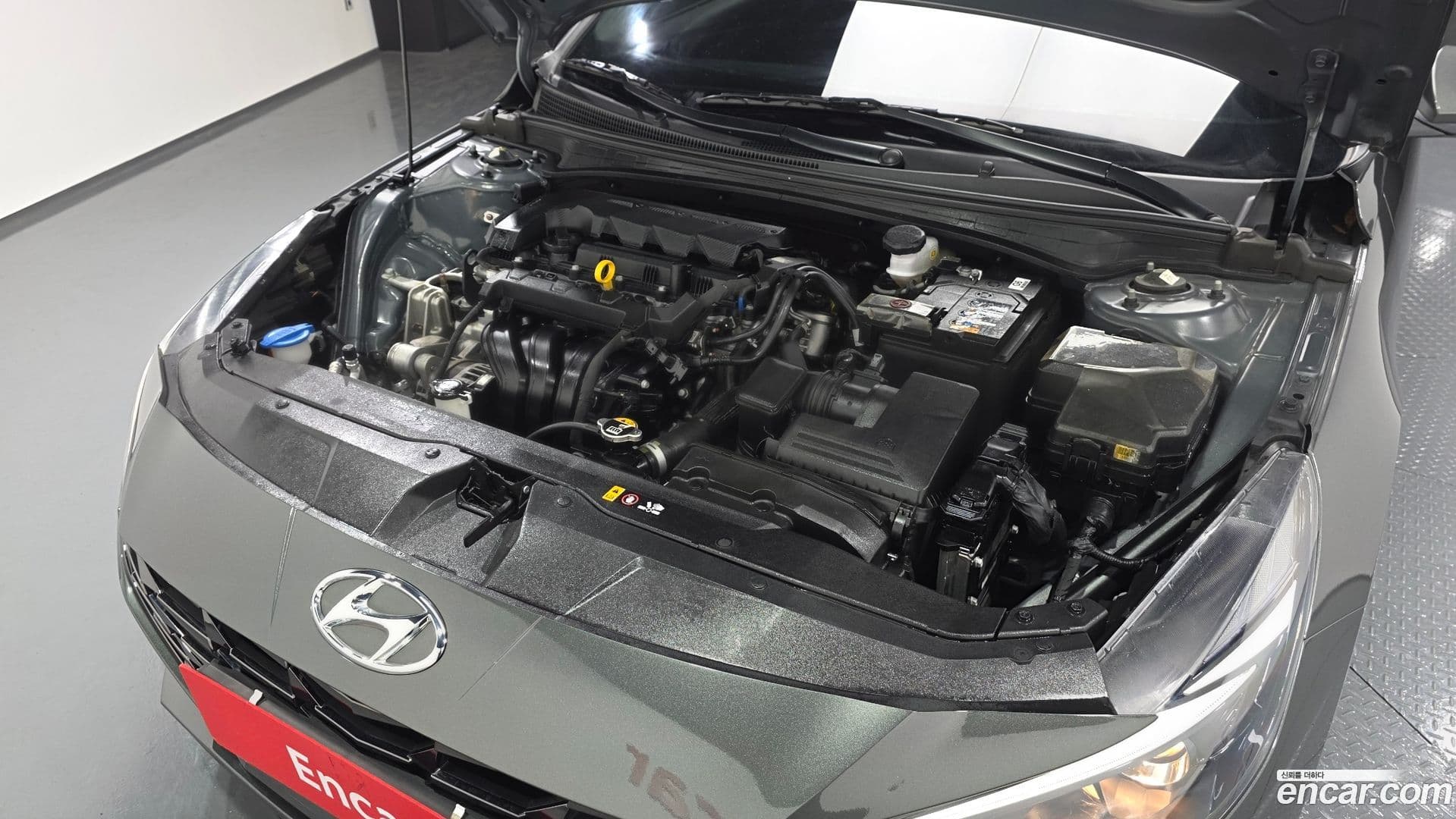Main__Slider__Photo:AVANTE Hyundai 2022.4-5